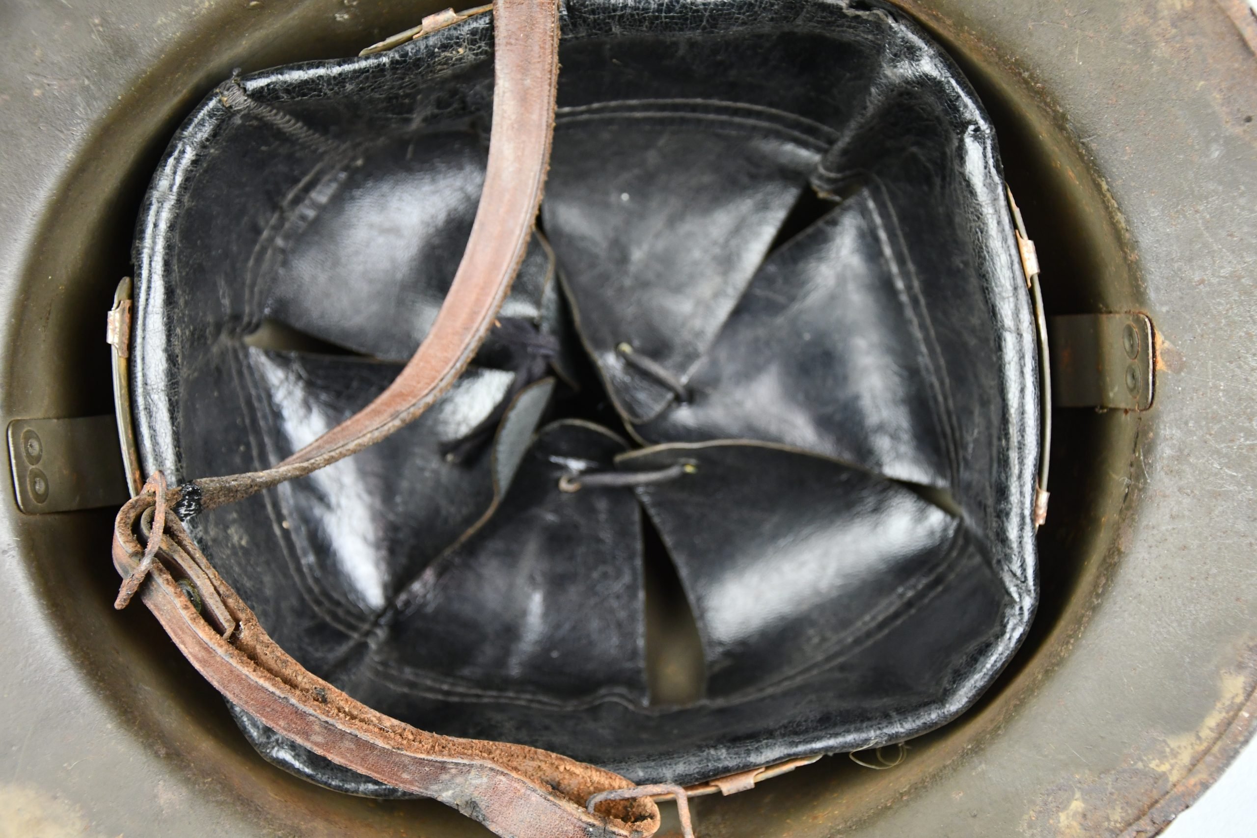 WW2 M1931 Belgian Adrian helmet by Lescaut big size 61 — image 9