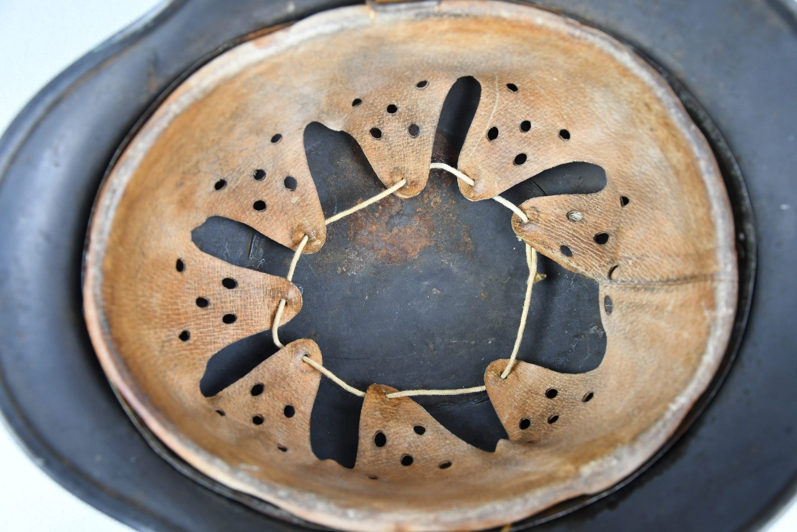 M40 Heer/Waffen-SS no decal steel helmet Q66 — image 9