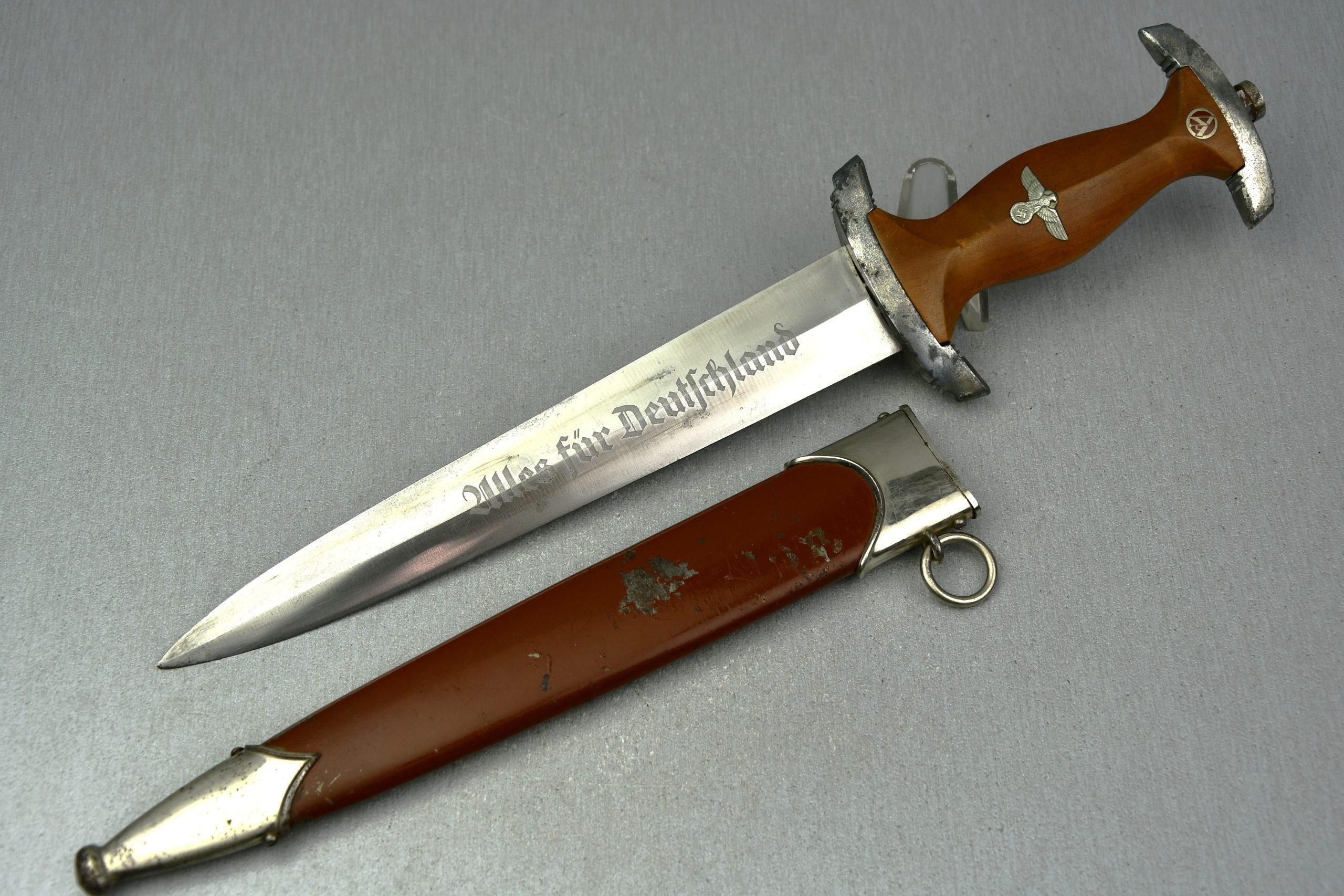 M33 SA Sturmabteilung dagger by RZM M7/13 Arthur Schüttelhöfer