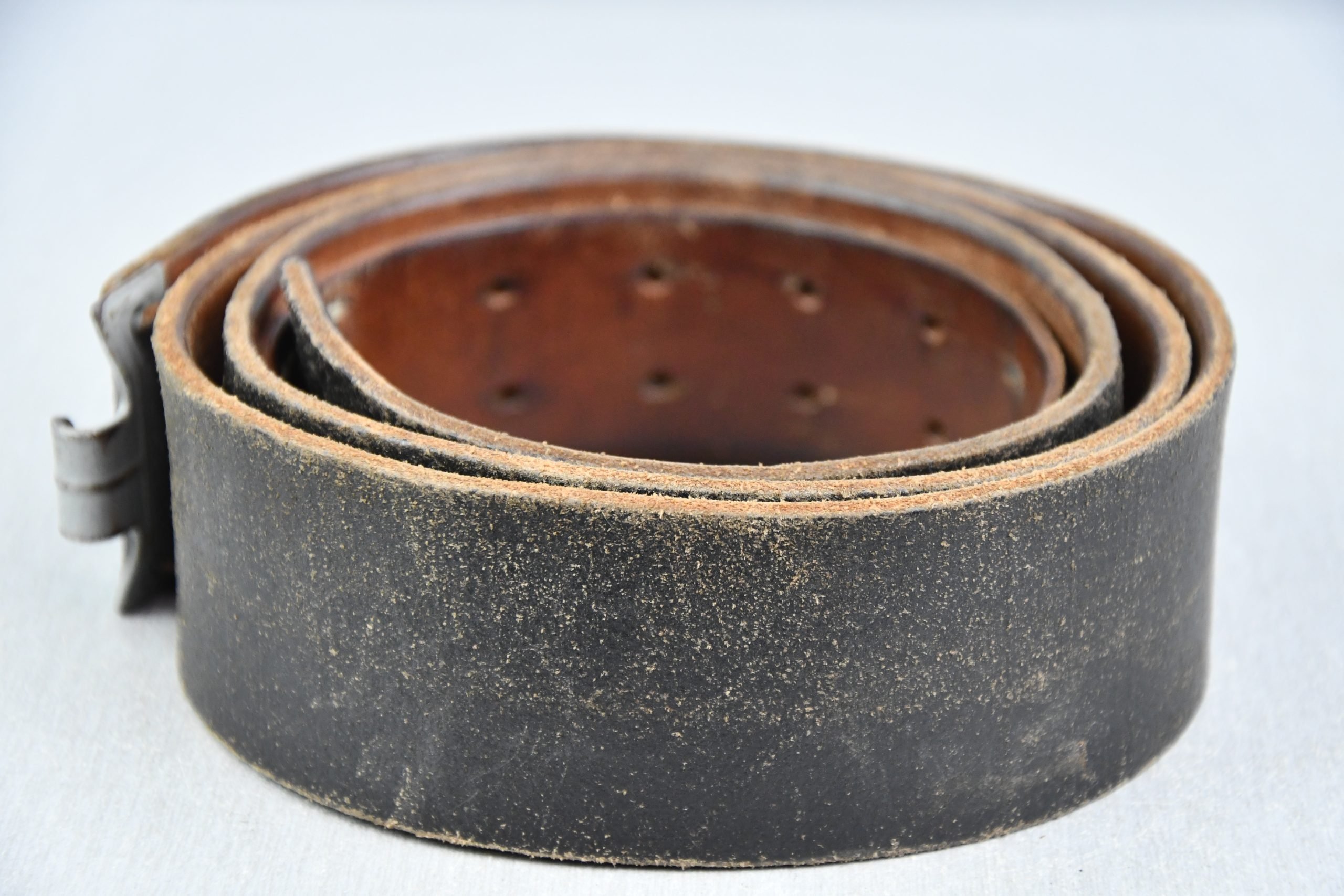 Wehrmacht/SS leather equipment belt ca.1941 — image 2