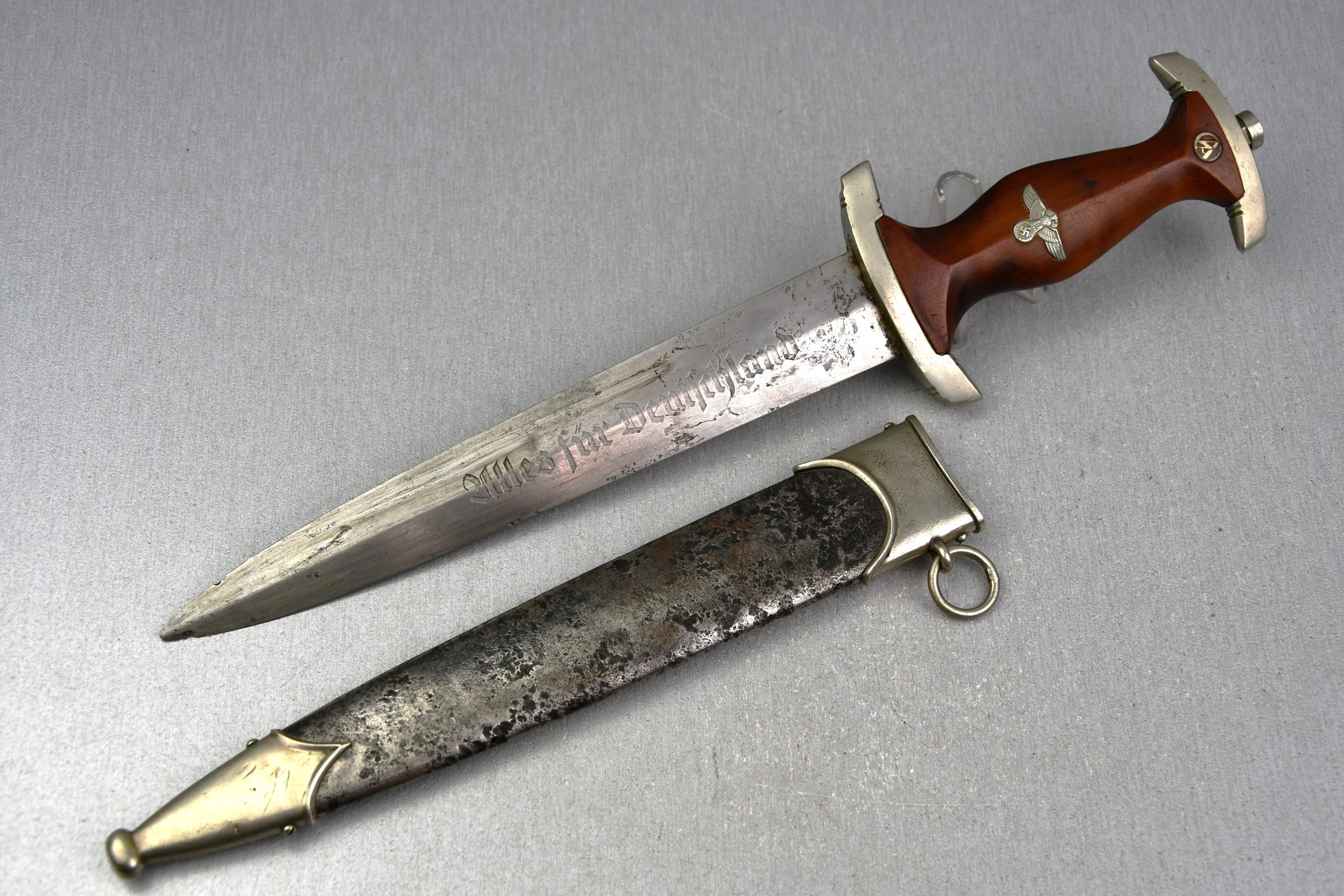 Early M33 NSKK dagger by Carl Zander rarity scale 9
