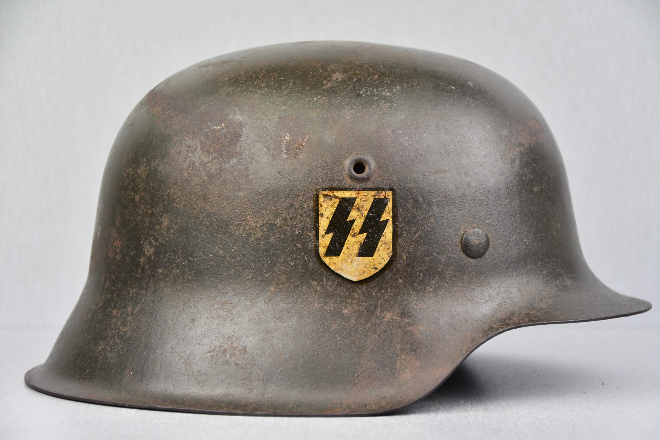 M42 Waffen-SS single decal steel helmet ckl64