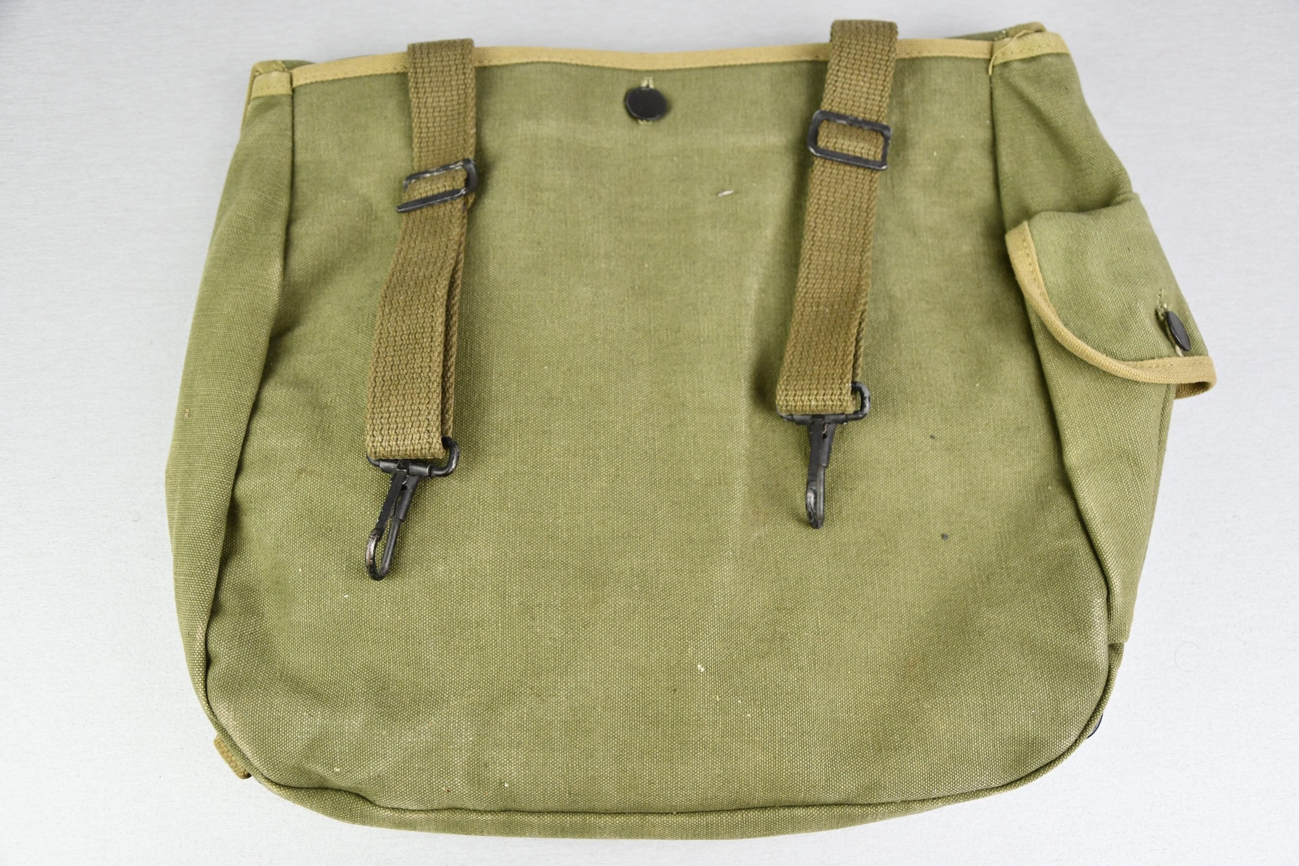 US WW2 M1936 'Musette' field bag ca.1943 — image 2