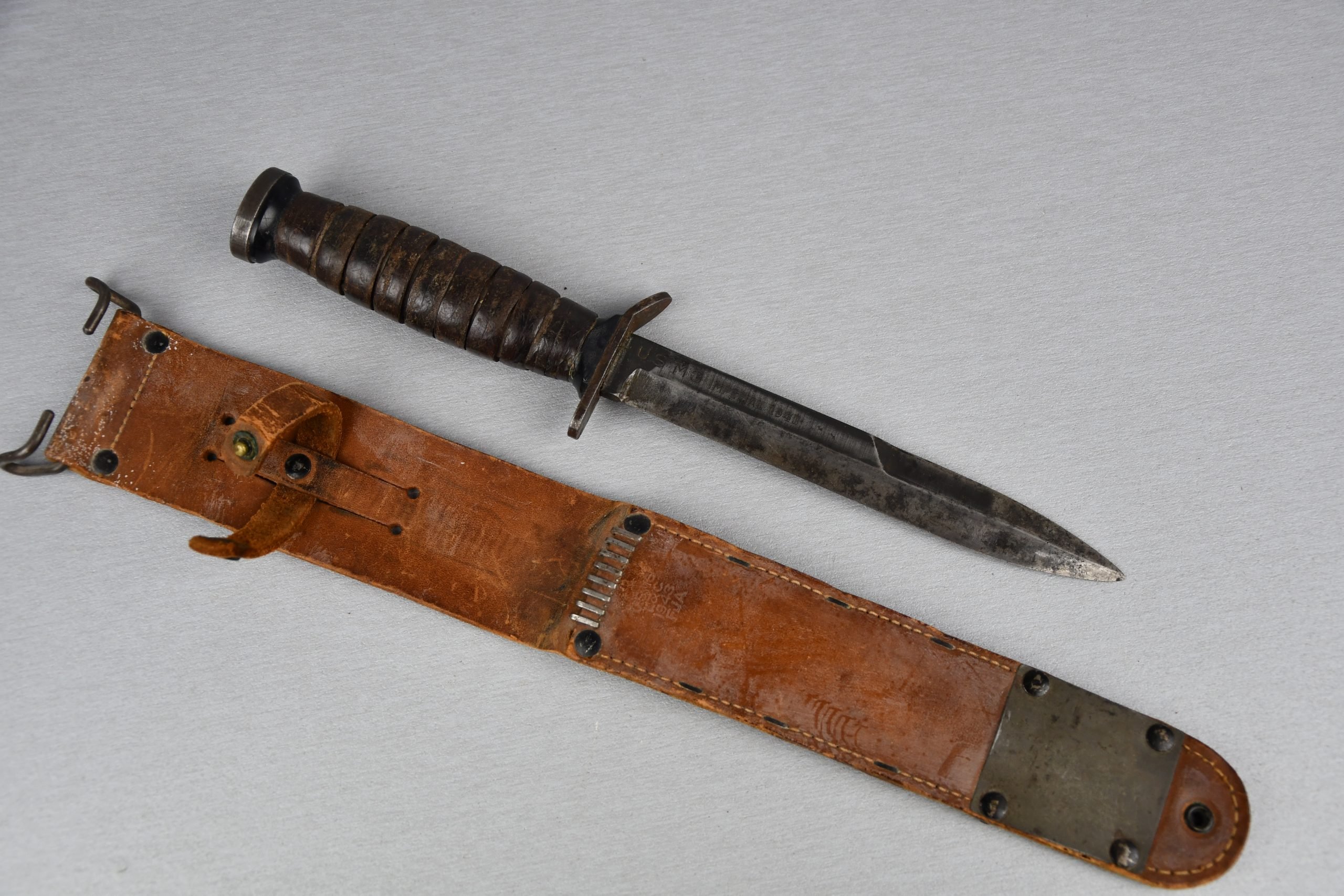 US WW2 M3 Trench Knife & M6 Scabbard — image 4