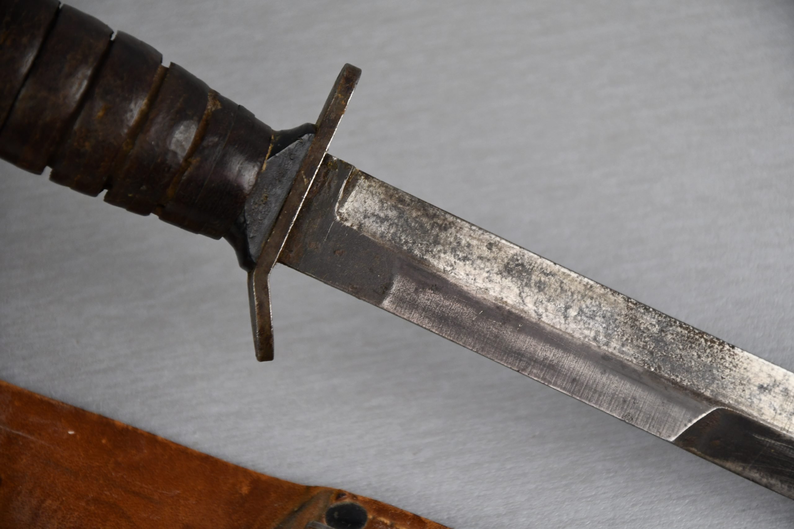 US WW2 M3 Trench Knife & M6 Scabbard — image 6