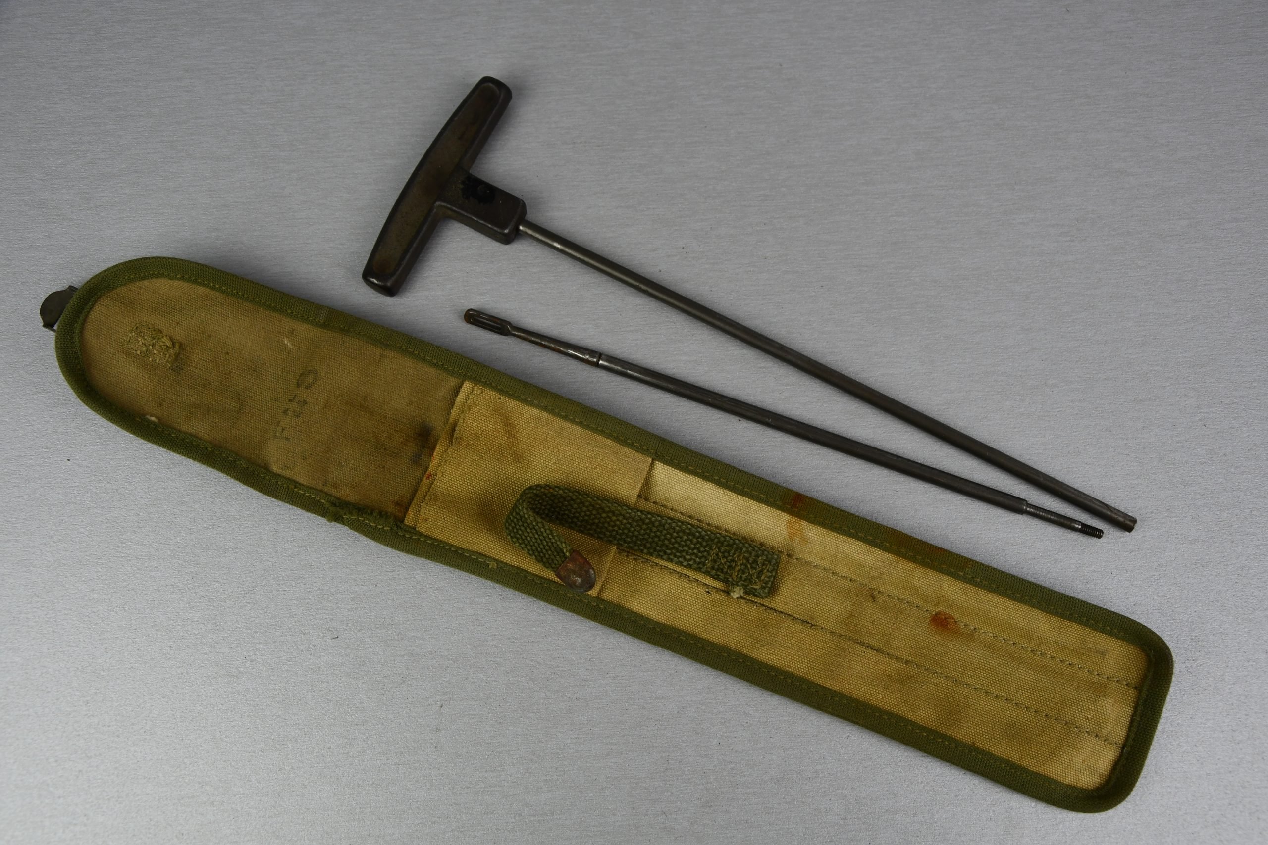 US WW2 Rifle Cleaning Rod & Carrying Case — image 3