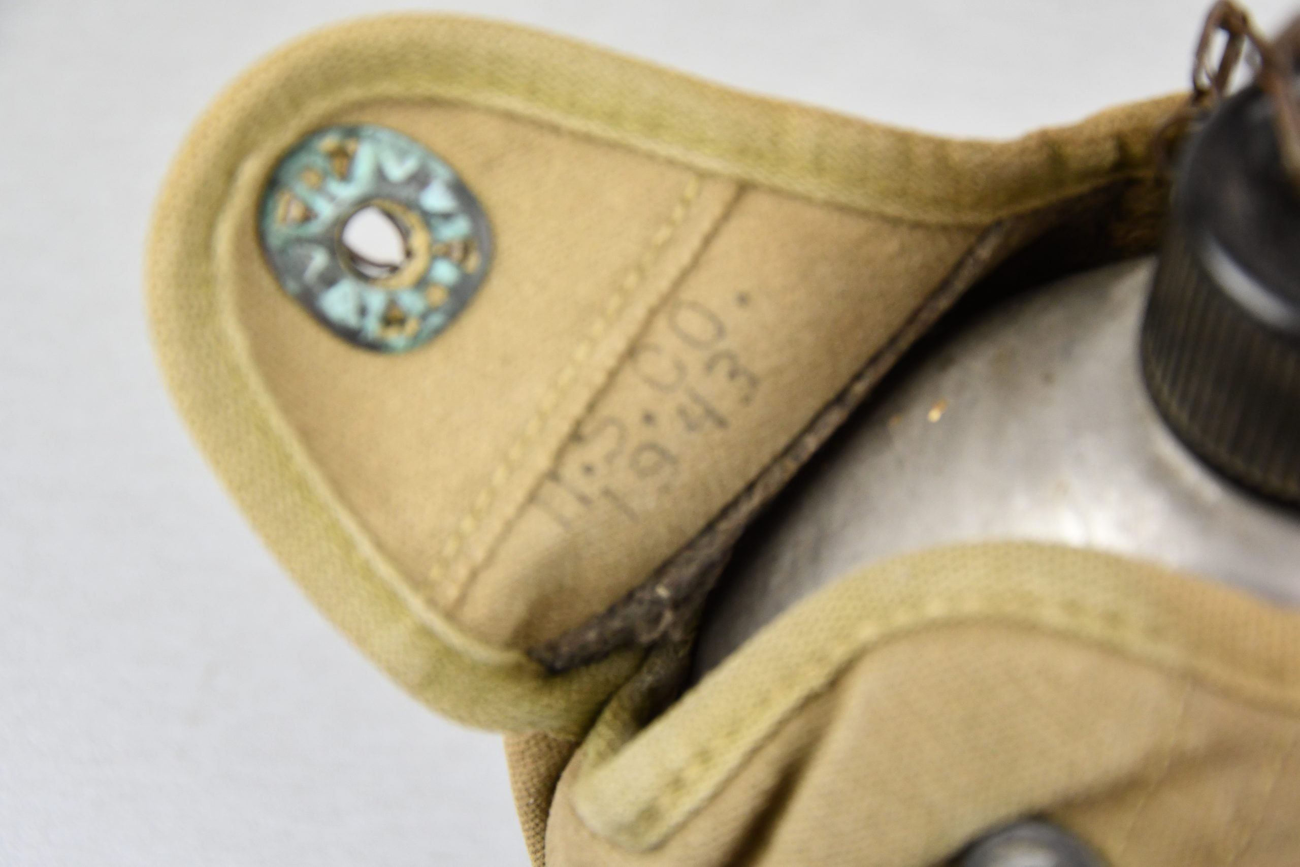 US WW2 M-1910 canteen with cover 1943 — image 3