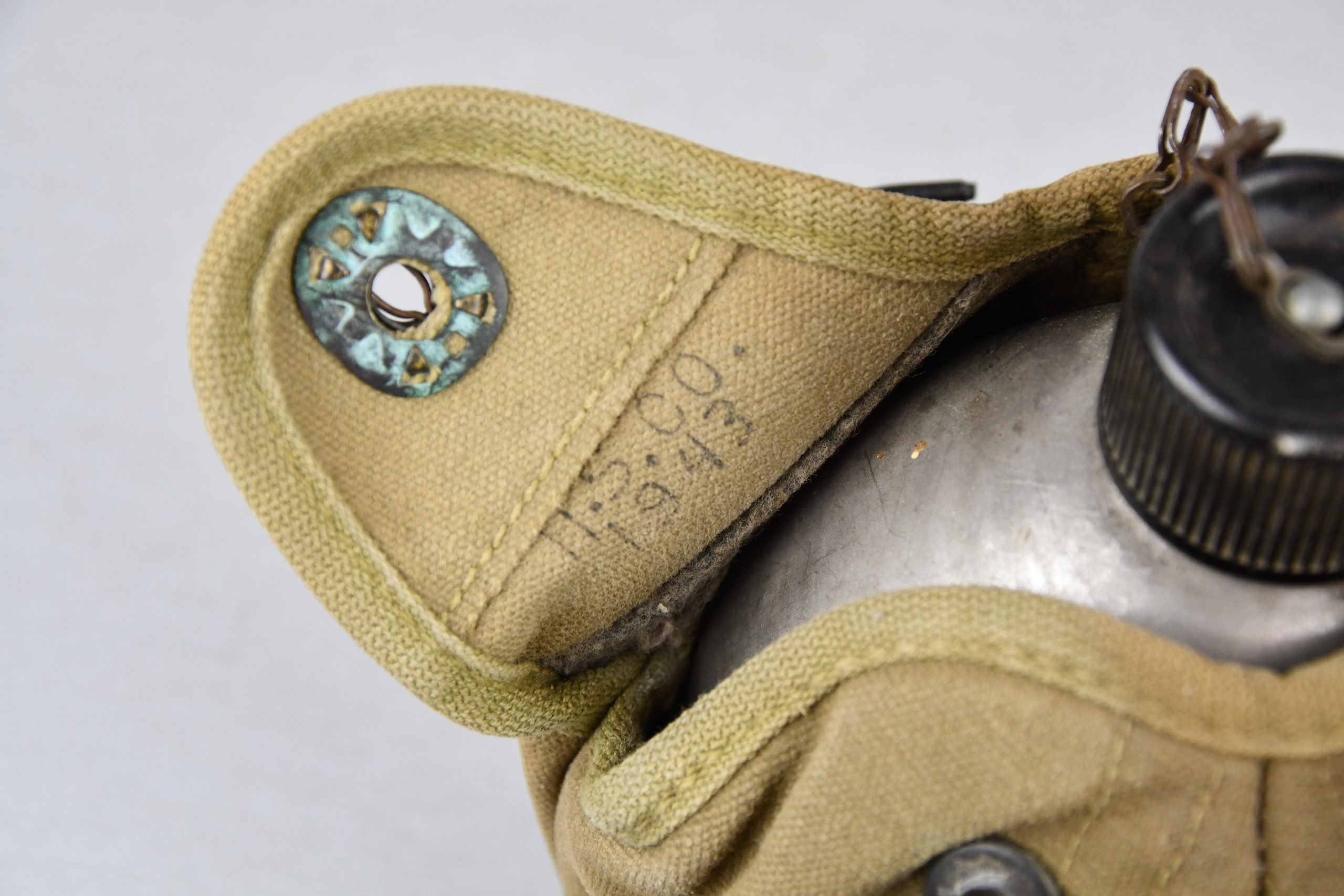 US WW2 M-1910 canteen with cover 1943 — image 4