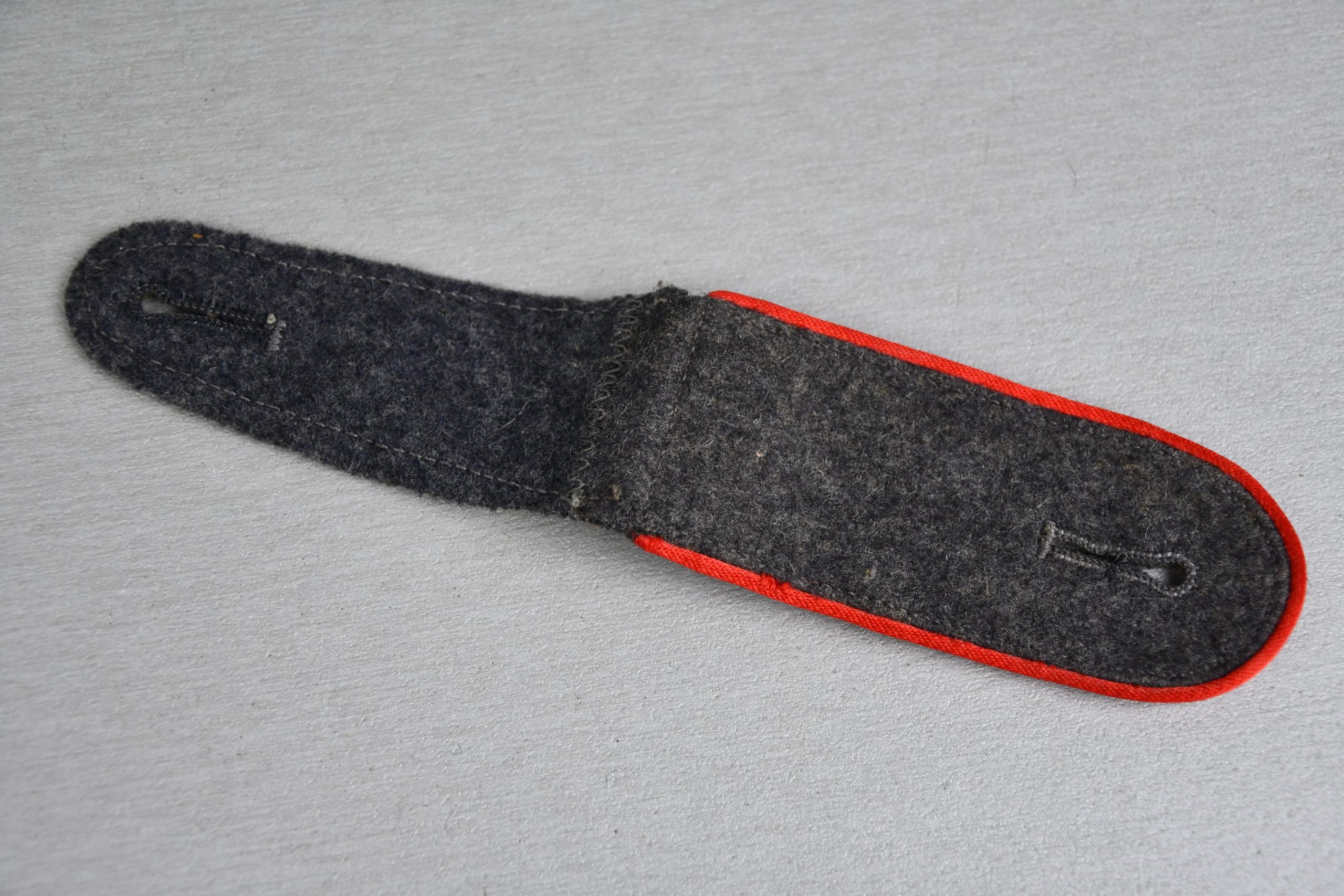 Luftwaffe 'Flak' shoulder board for enlisted men — image 2