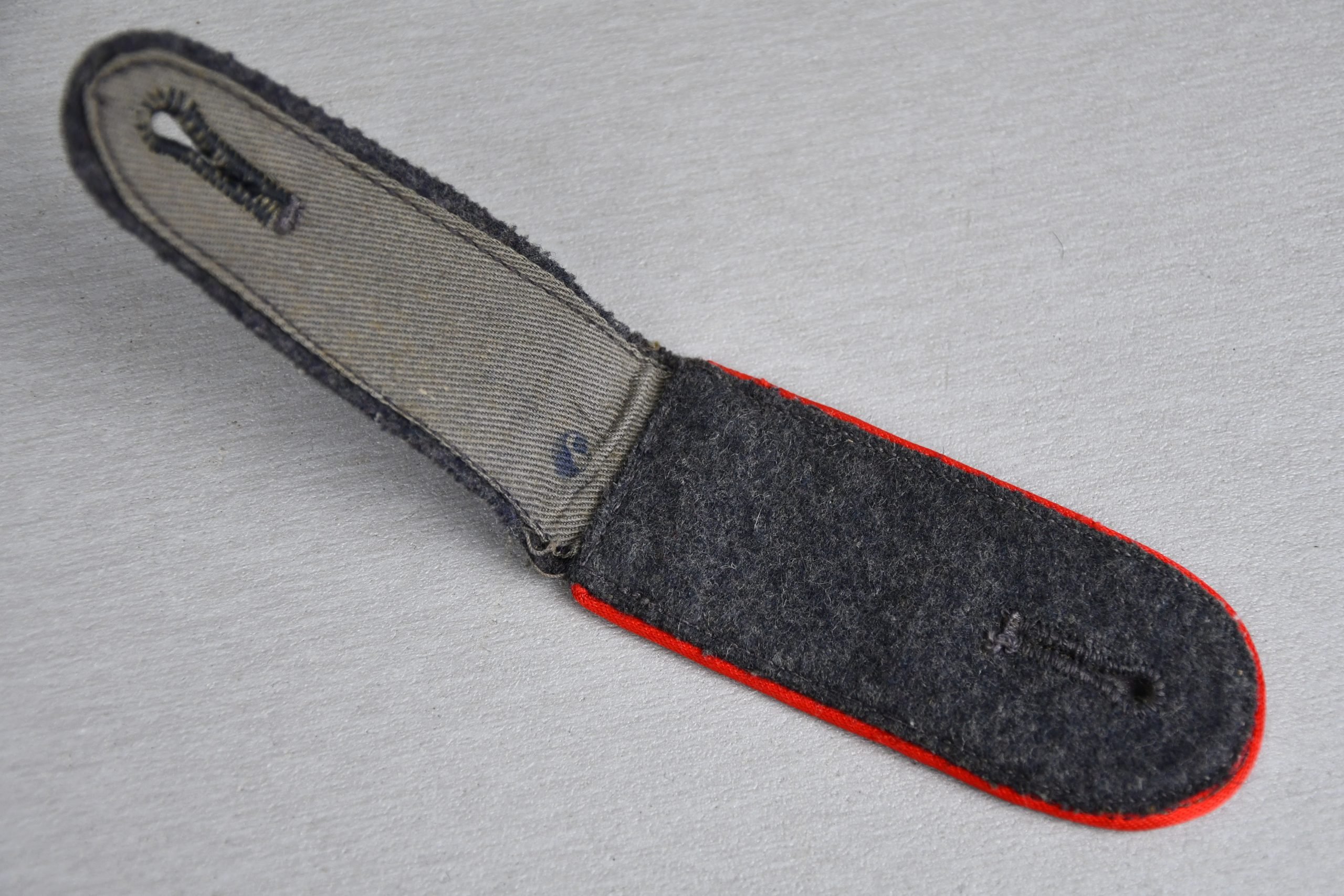 Luftwaffe 'Flak' shoulder board for enlisted men — image 3