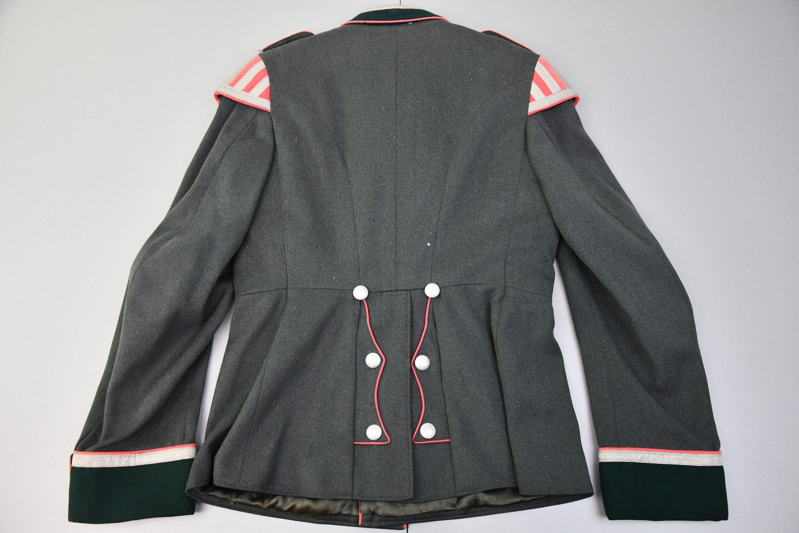 Army (Heer) parade dress uniform 'Waffenrock' for bandsman 'Musiker' Panzer-Regiment 8 — image 12