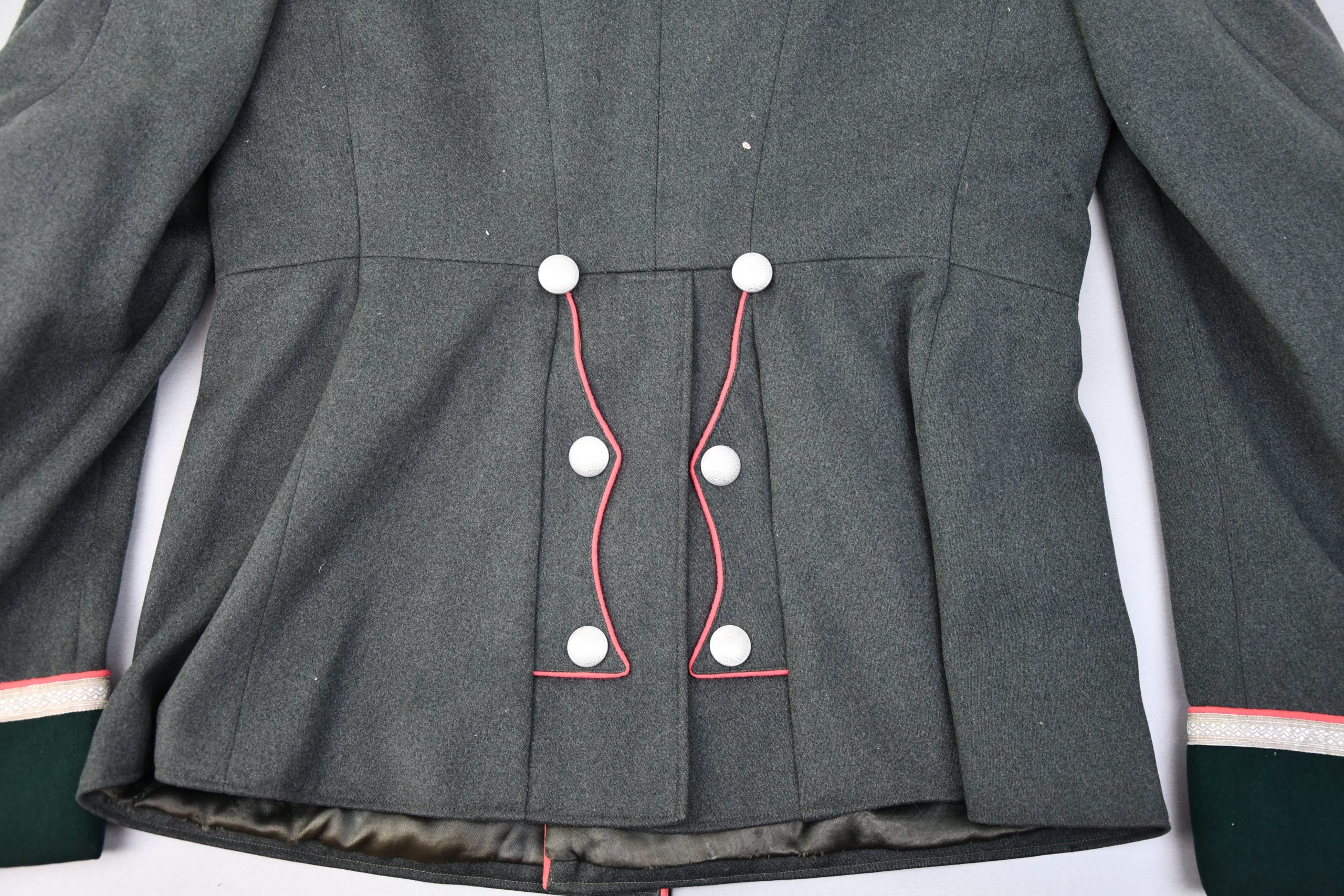 Army (Heer) parade dress uniform 'Waffenrock' for bandsman 'Musiker' Panzer-Regiment 8 — image 13