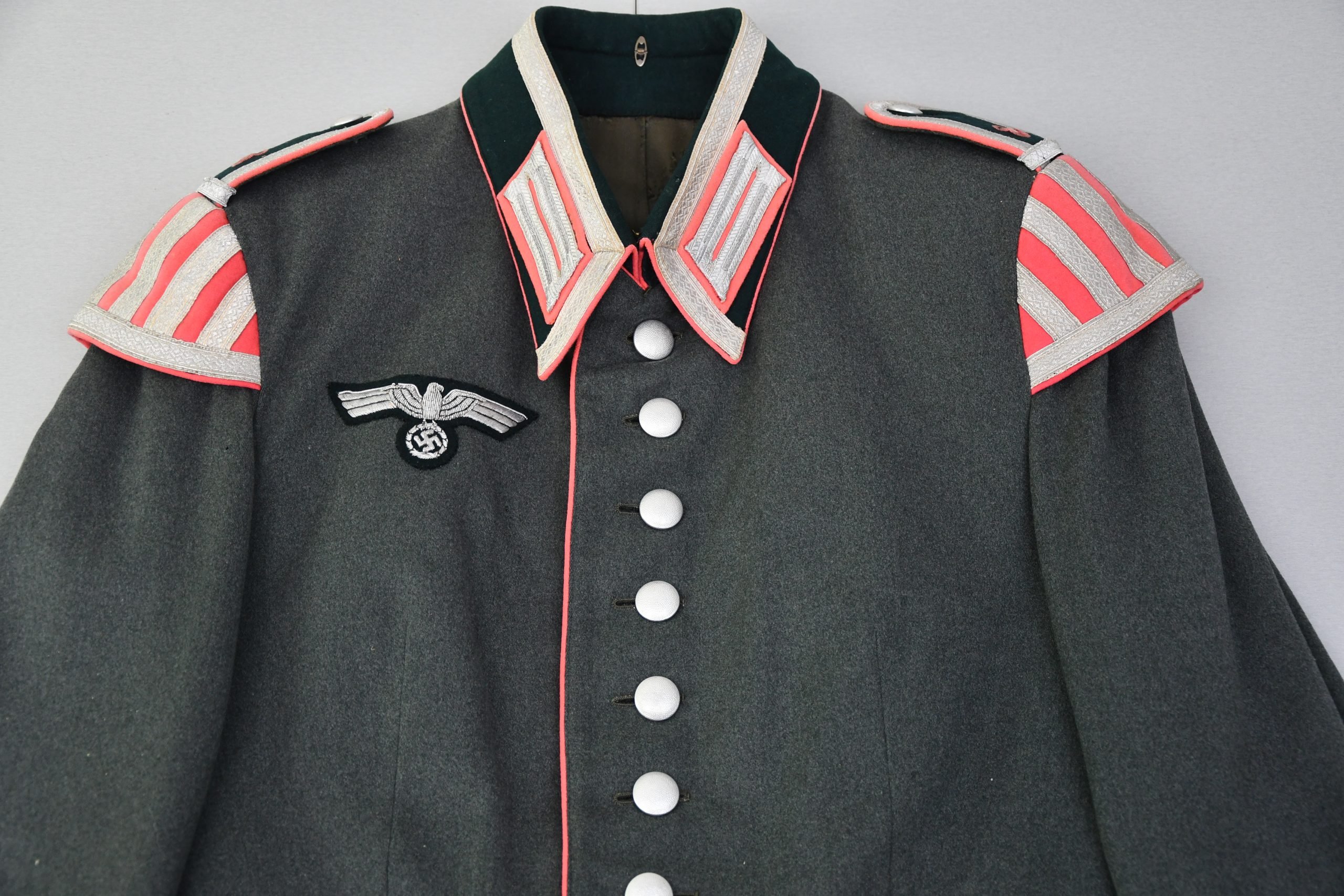 Army (Heer) parade dress uniform 'Waffenrock' for bandsman 'Musiker' Panzer-Regiment 8 — image 2