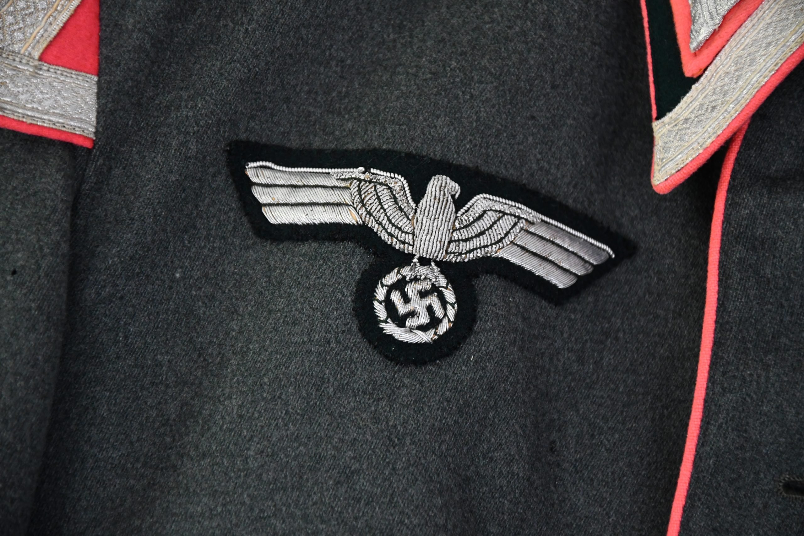 Army (Heer) parade dress uniform 'Waffenrock' for bandsman 'Musiker' Panzer-Regiment 8 — image 5