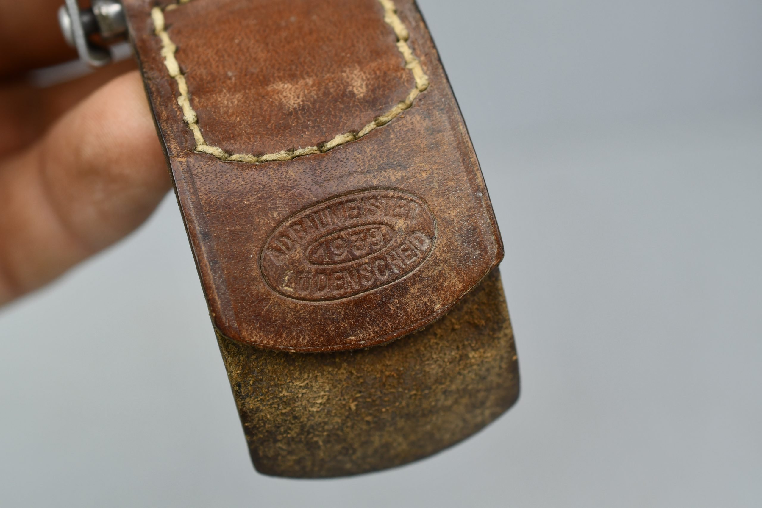 Luftwaffe aluminum belt buckle by A.D. Baumeister 1939 — image 4