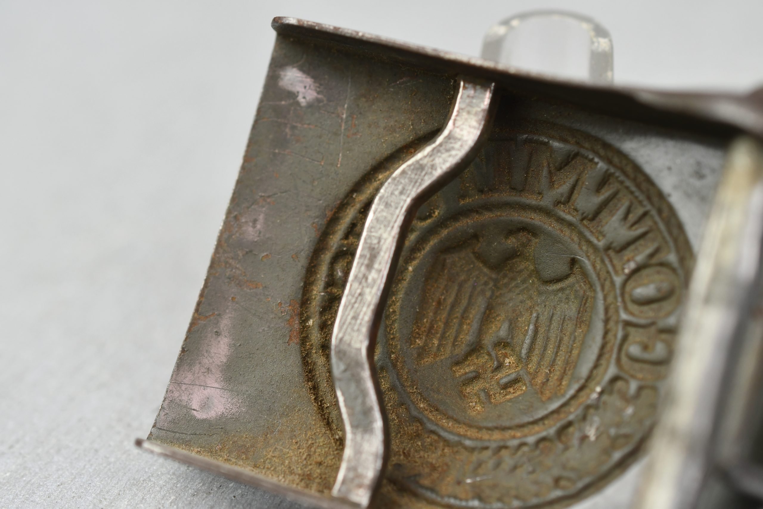 RARE Army (Heer) steel belt buckle by H. Aurich 1944 'curved bar catch' — image 3