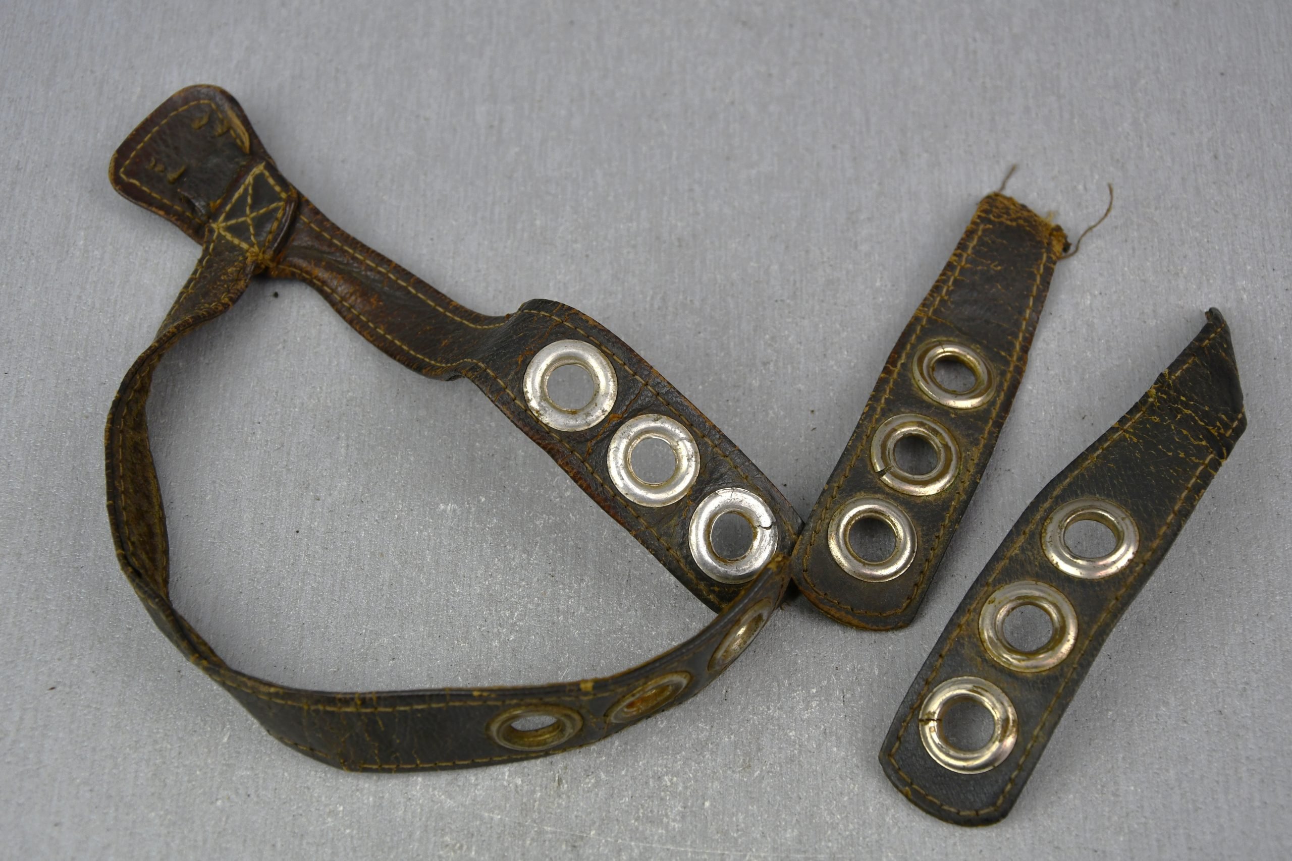 RARE M38 paratrooper 'Fallschirmjäger' helmet straps