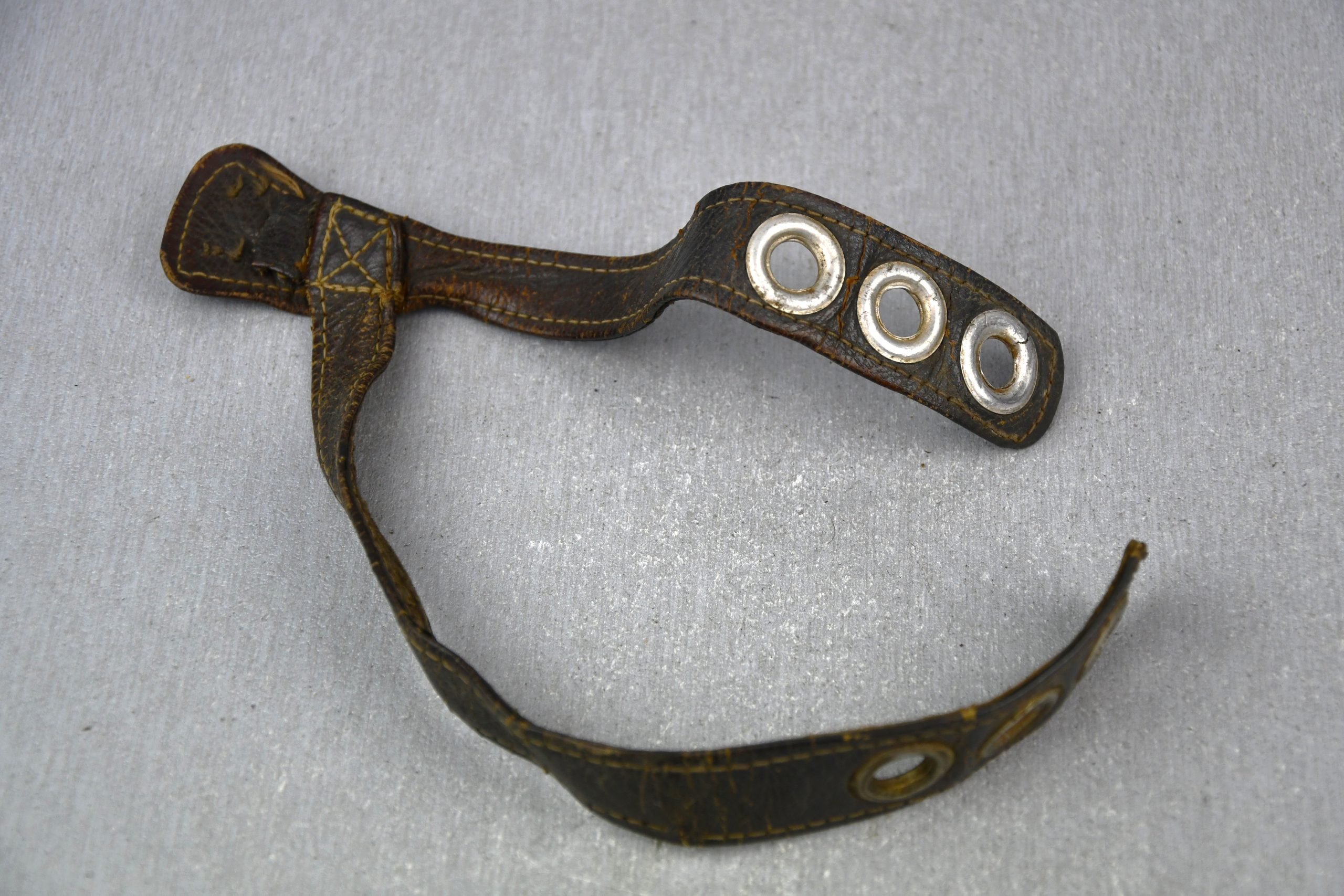 RARE M38 paratrooper 'Fallschirmjäger' helmet straps — image 2