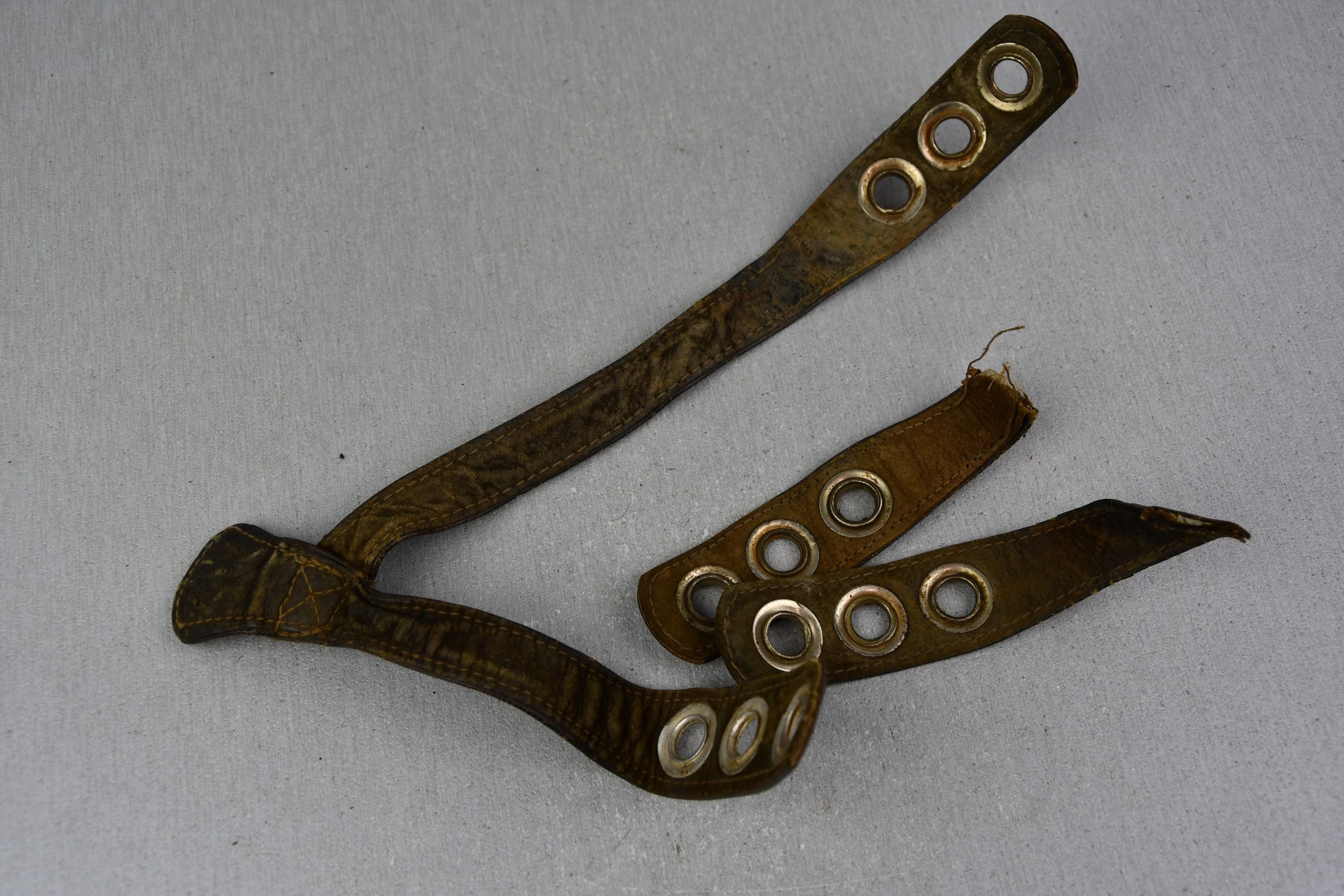 RARE M38 paratrooper 'Fallschirmjäger' helmet straps — image 6