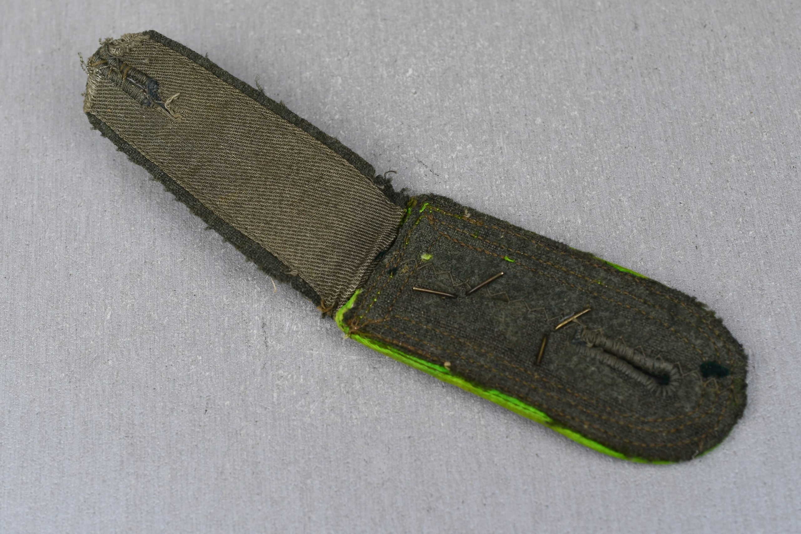 M36 army (Heer) NCO Panzergrenadier shoulder board for Oberfeldwebel — image 4