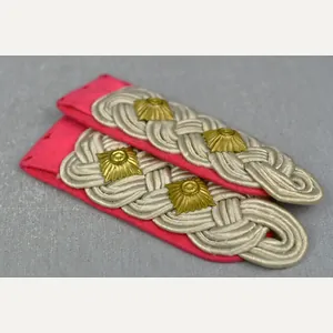 Army (Heer) Panzer officer shoulder boards for Oberst