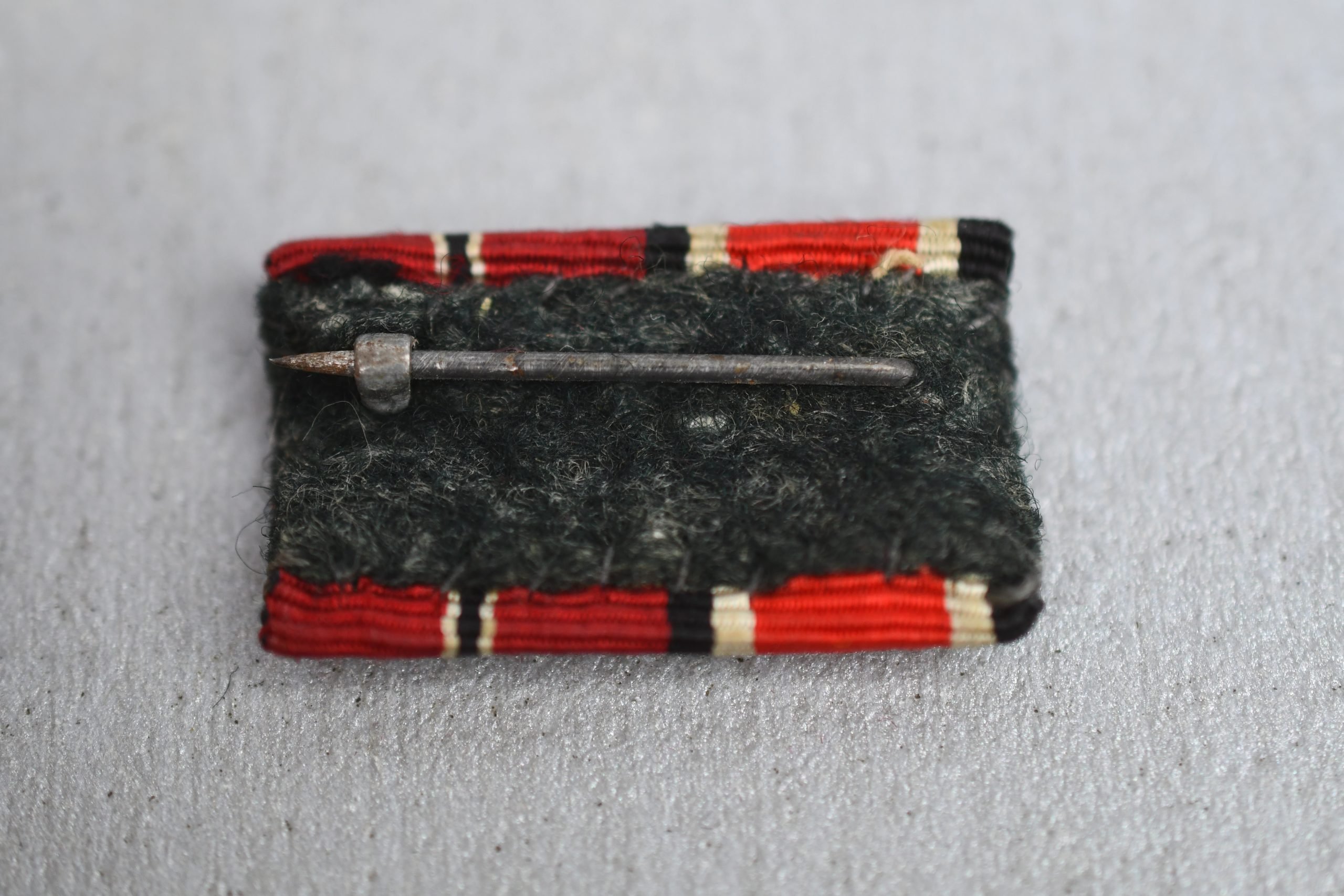 Two piece ribbon bar Iron Cross second class and Eastern Front Medal — image 2