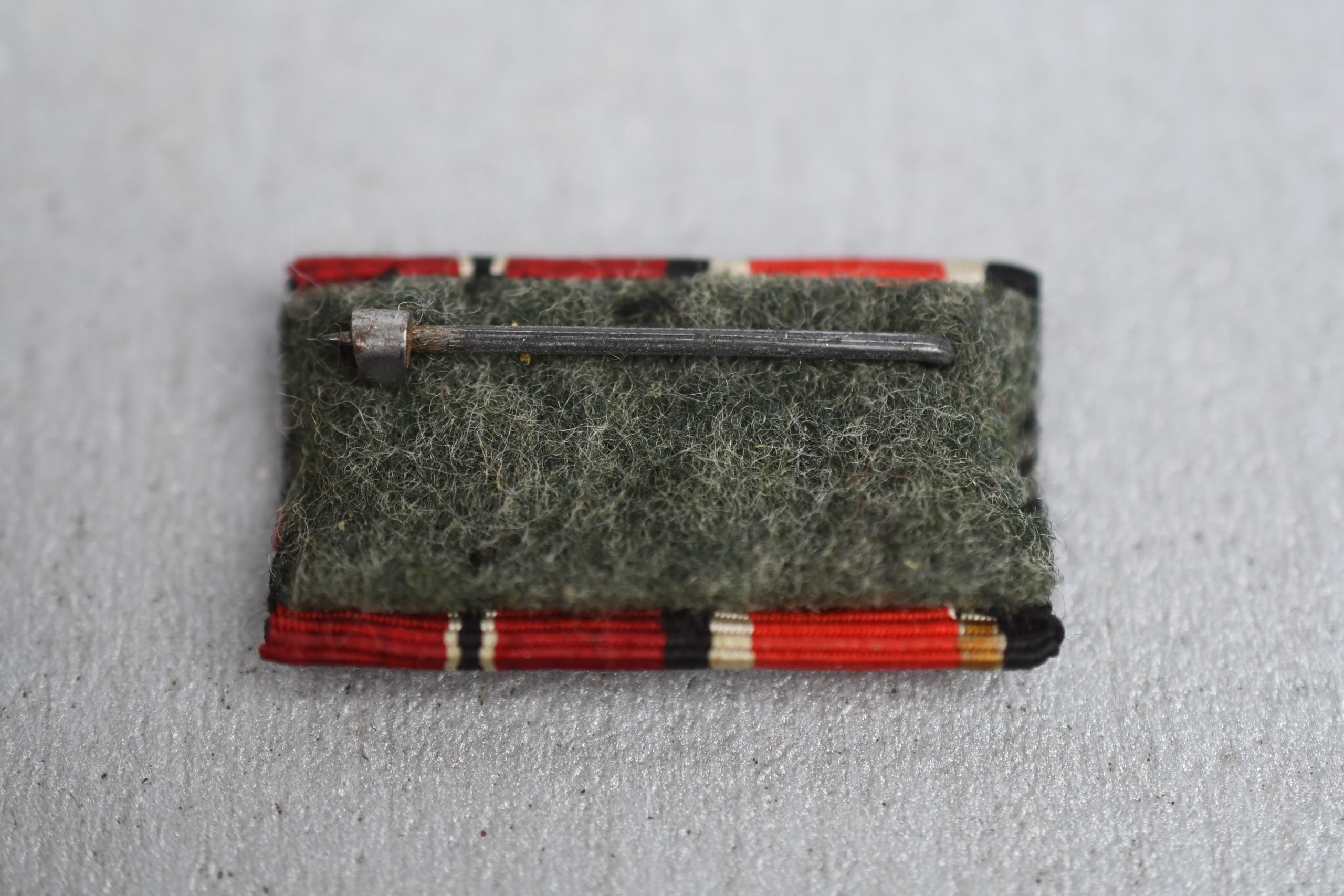 Two piece ribbon bar Iron Cross second class and Eastern Front Medal — image 2