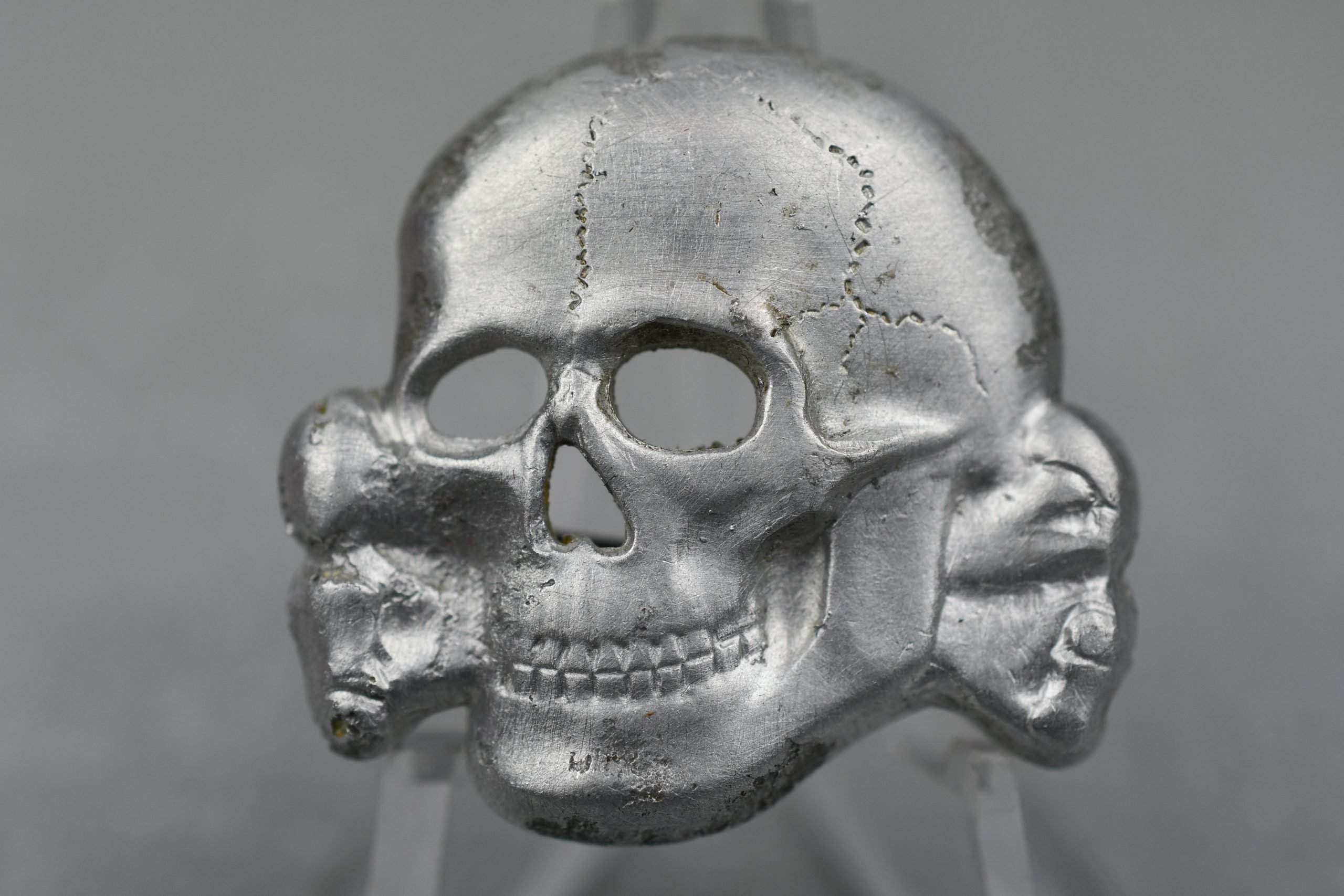 SS visor cap skull 'Totenkopf' by RZM M1/52 Deschler & Sohn in aluminum