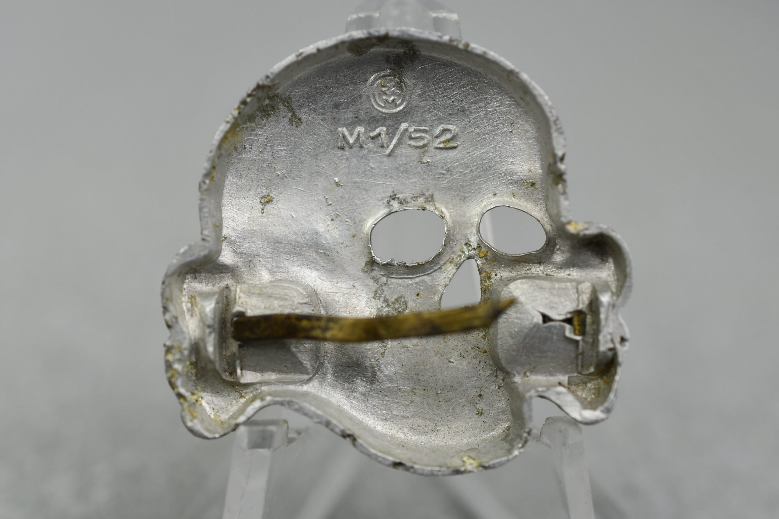 SS visor cap skull 'Totenkopf' by RZM M1/52 Deschler & Sohn in aluminum — image 2