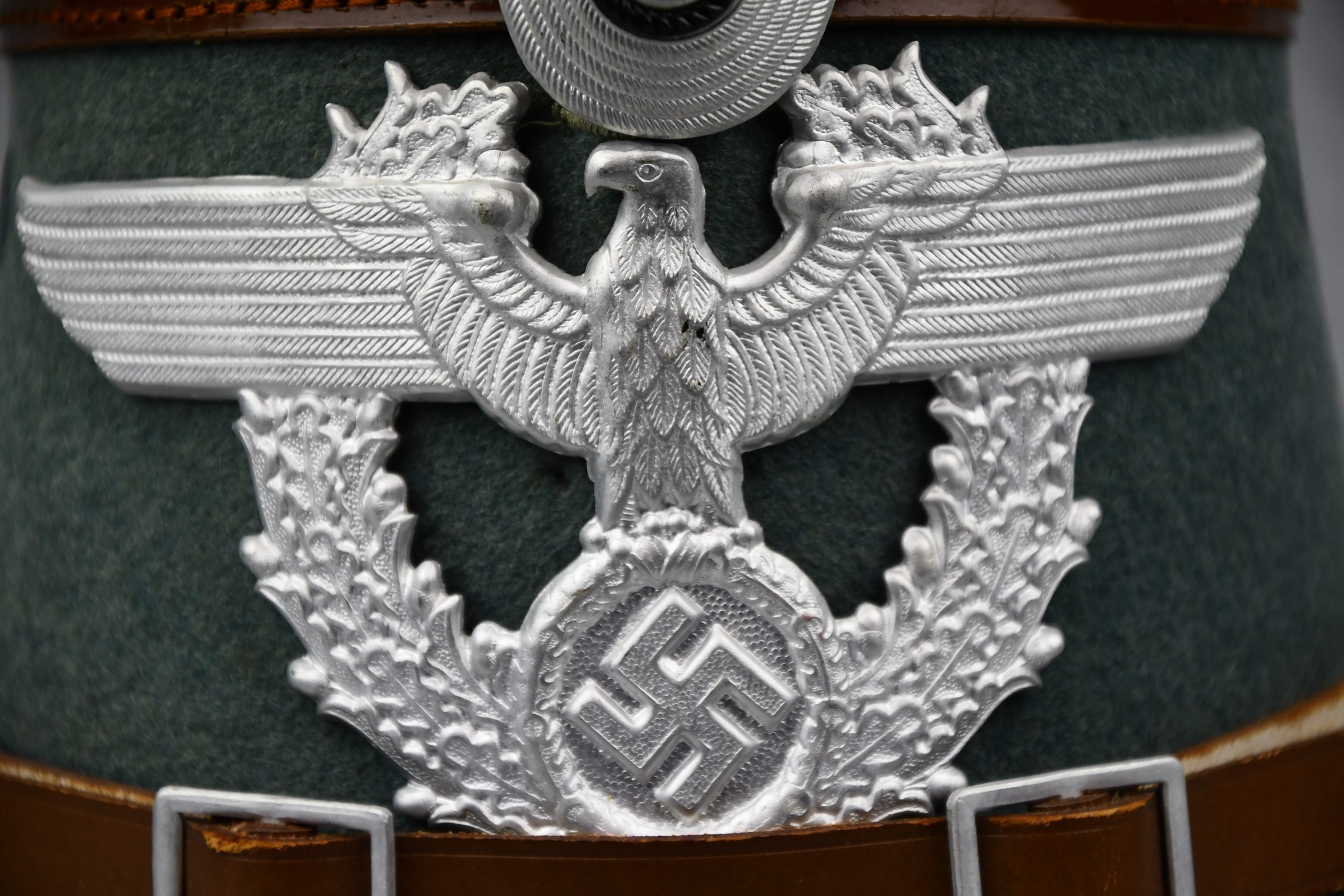 Polizei 'Gendarmerie' Shako (Tschako) by Erel 1939 — image 3