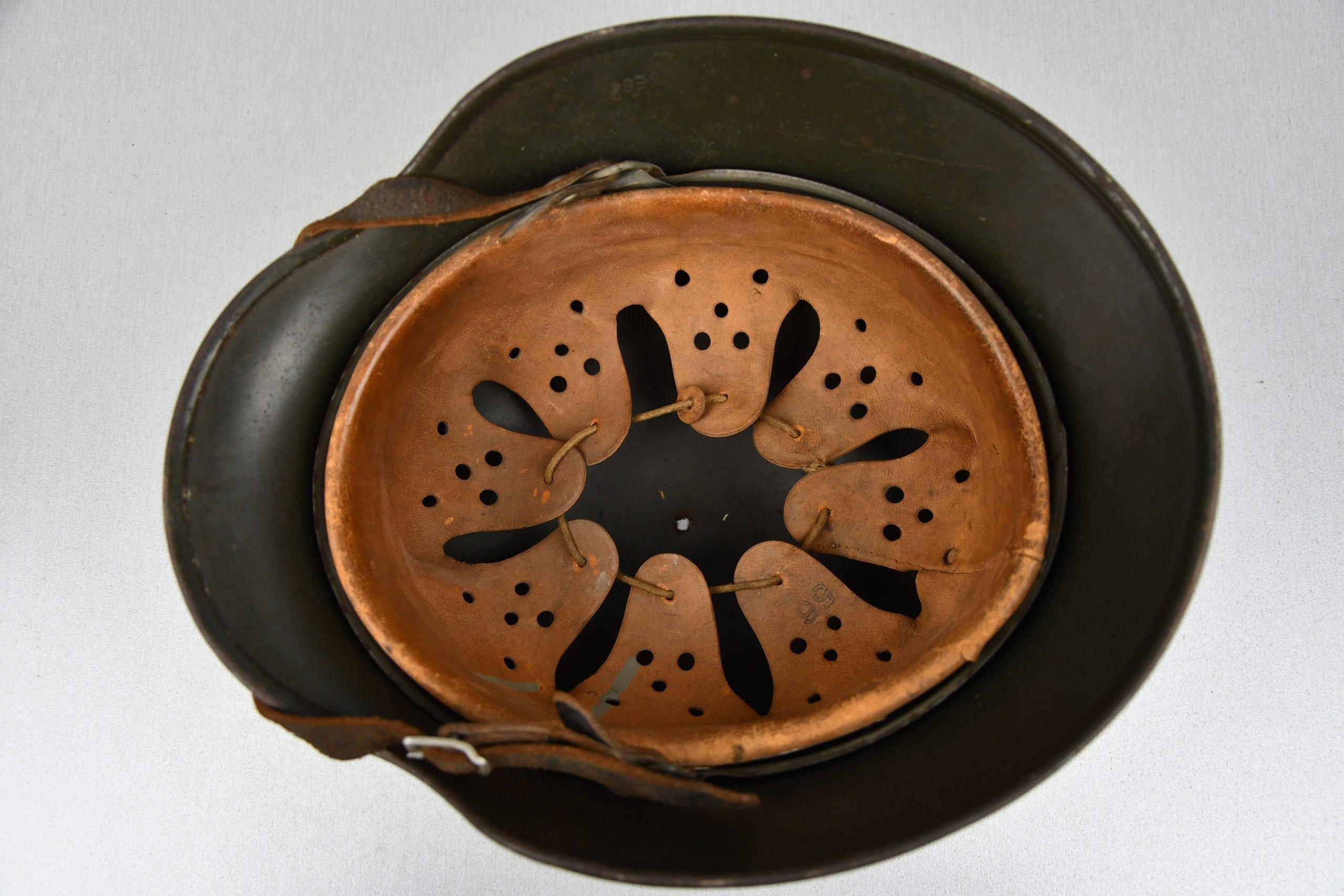 M40 Polizei double decal steel helmet SE64 — image 10