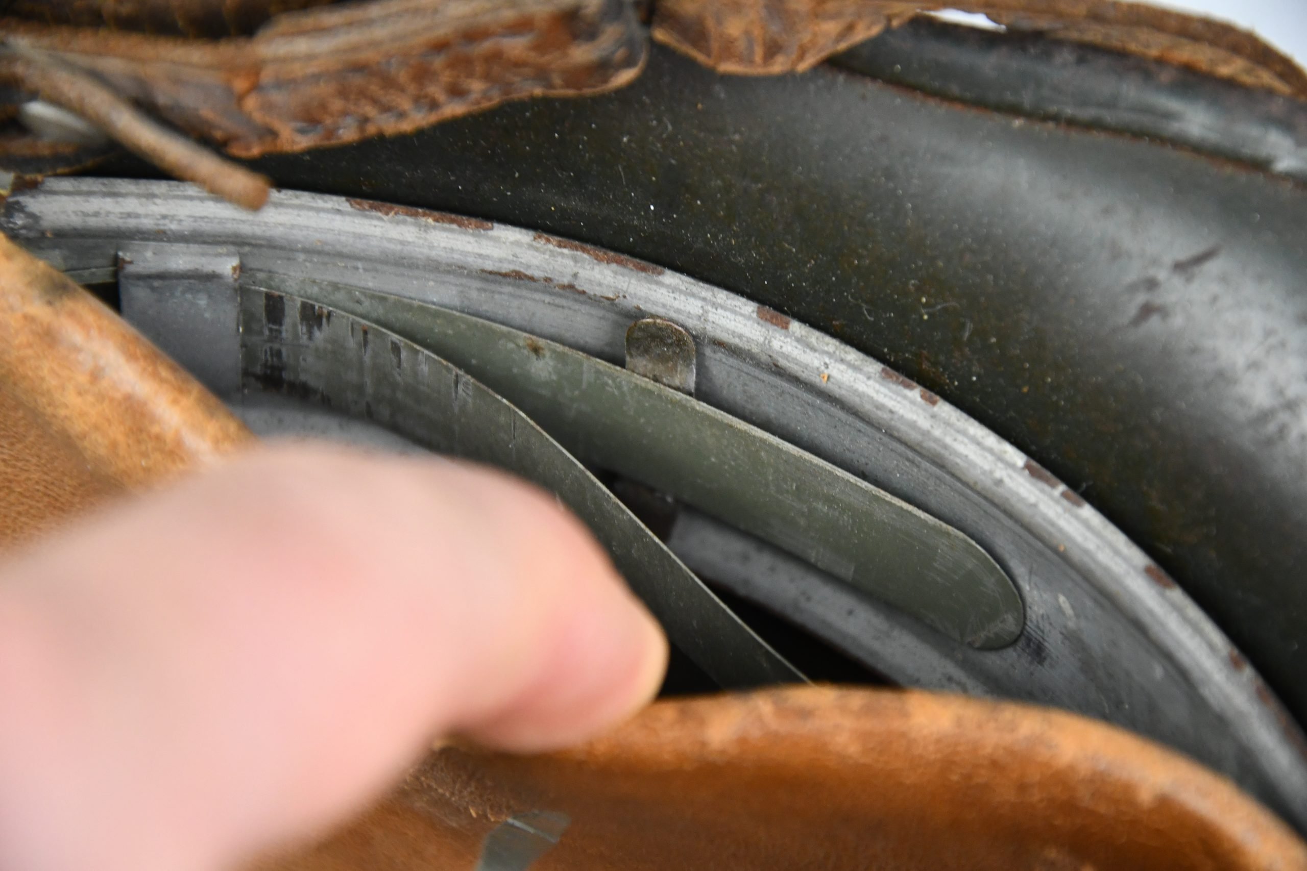 M40 Polizei double decal steel helmet SE64 — image 21