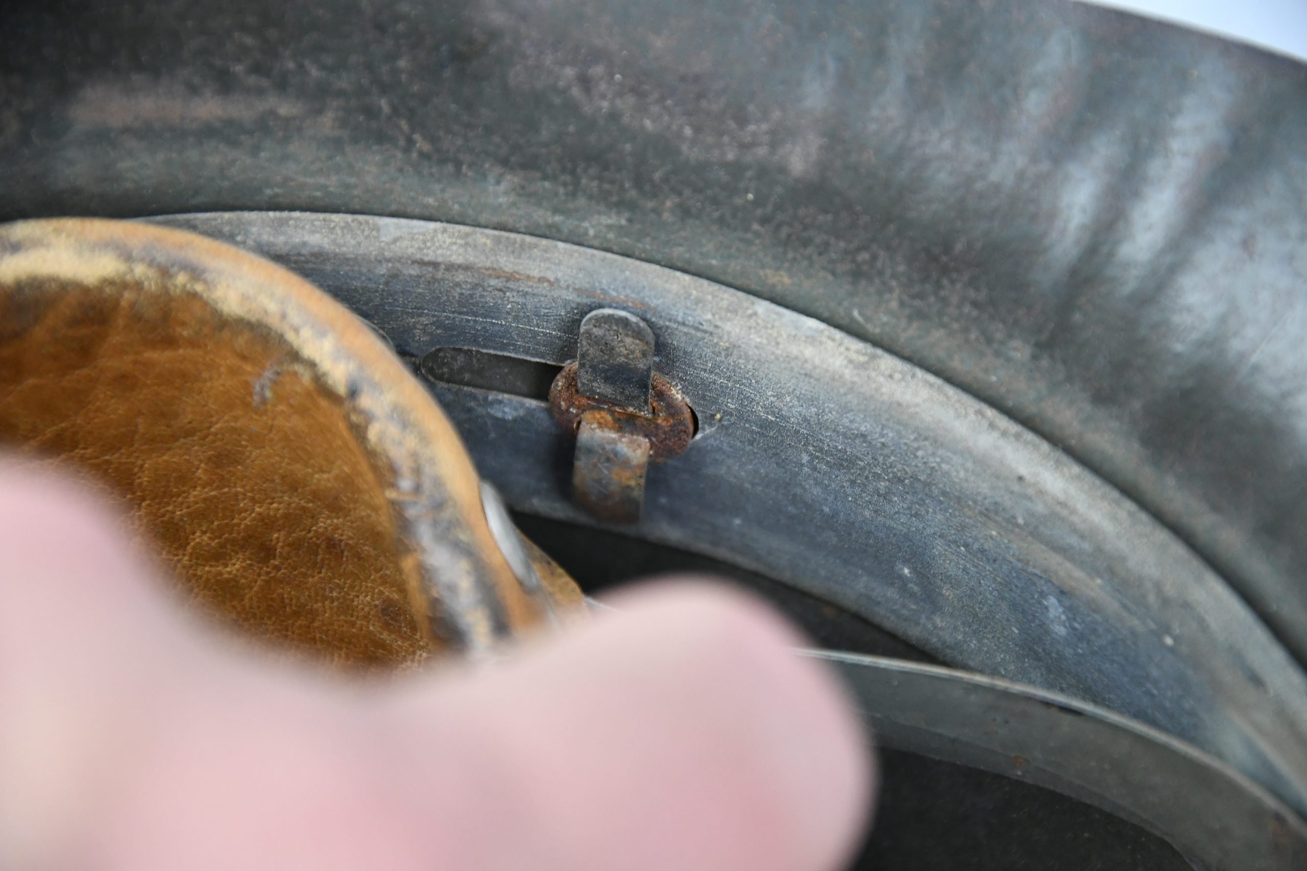 M42 army (Heer) single decal steel helmet ET62 — image 12