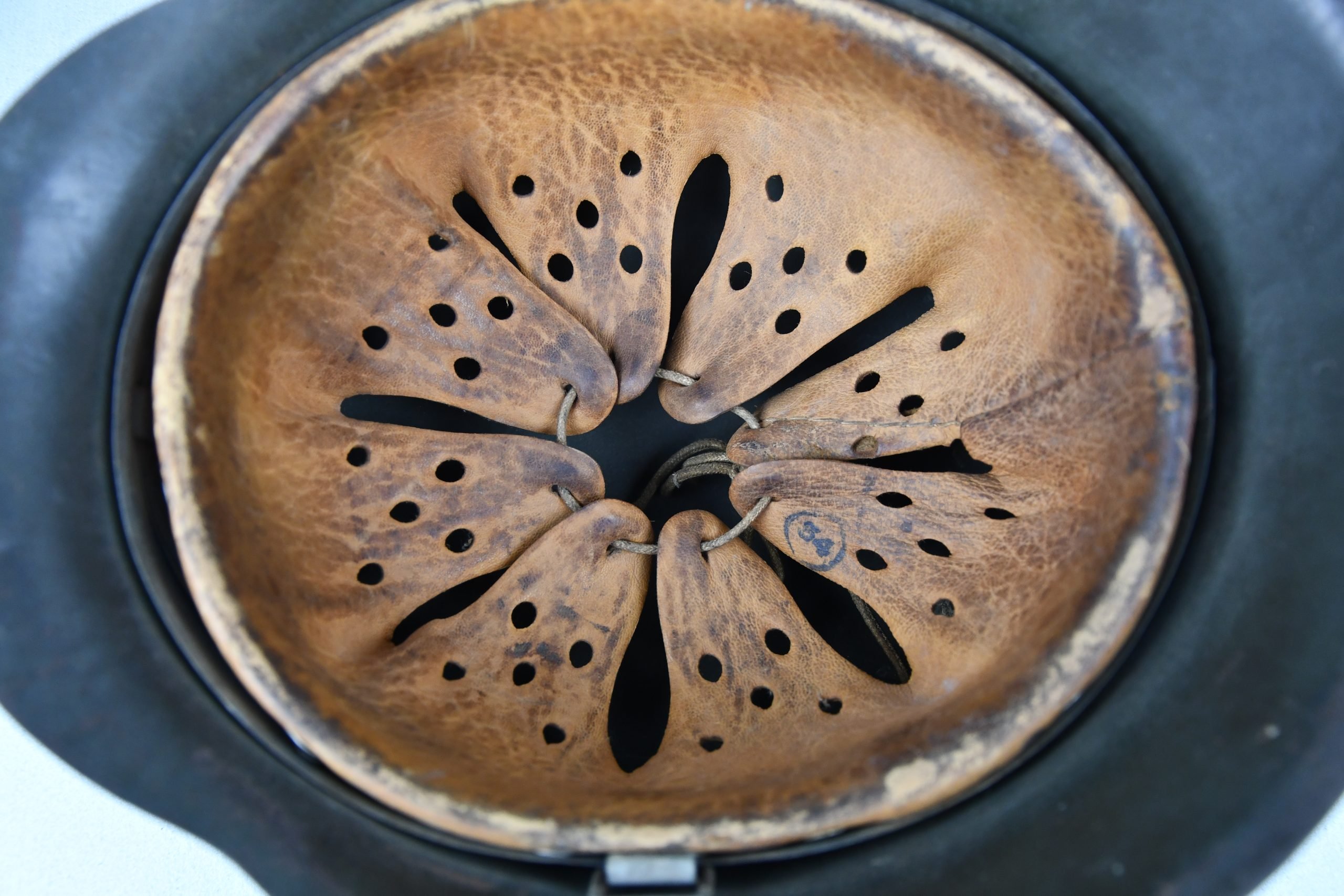 M42 army (Heer) single decal steel helmet ET62 — image 7