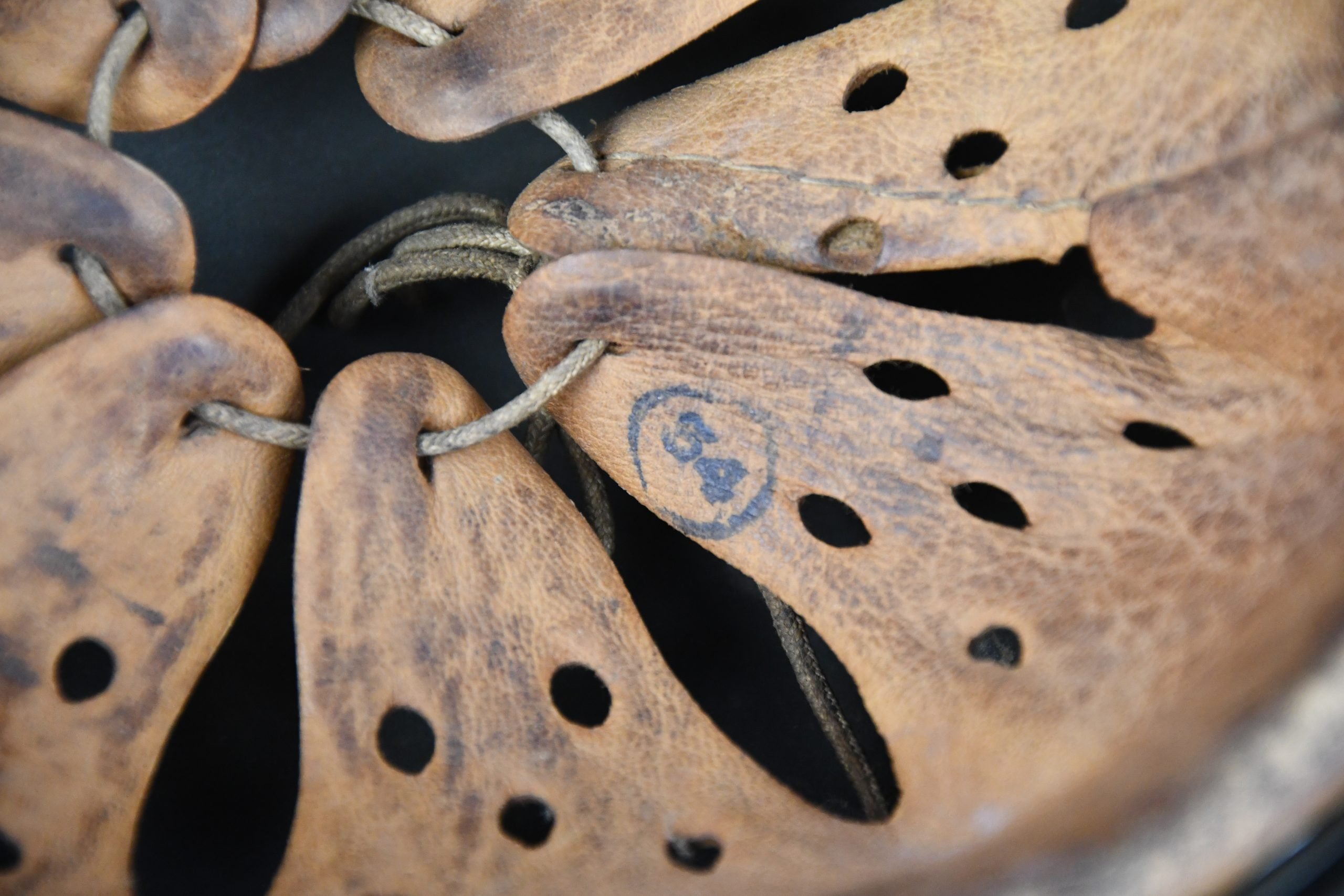 M42 army (Heer) single decal steel helmet ET62 — image 8