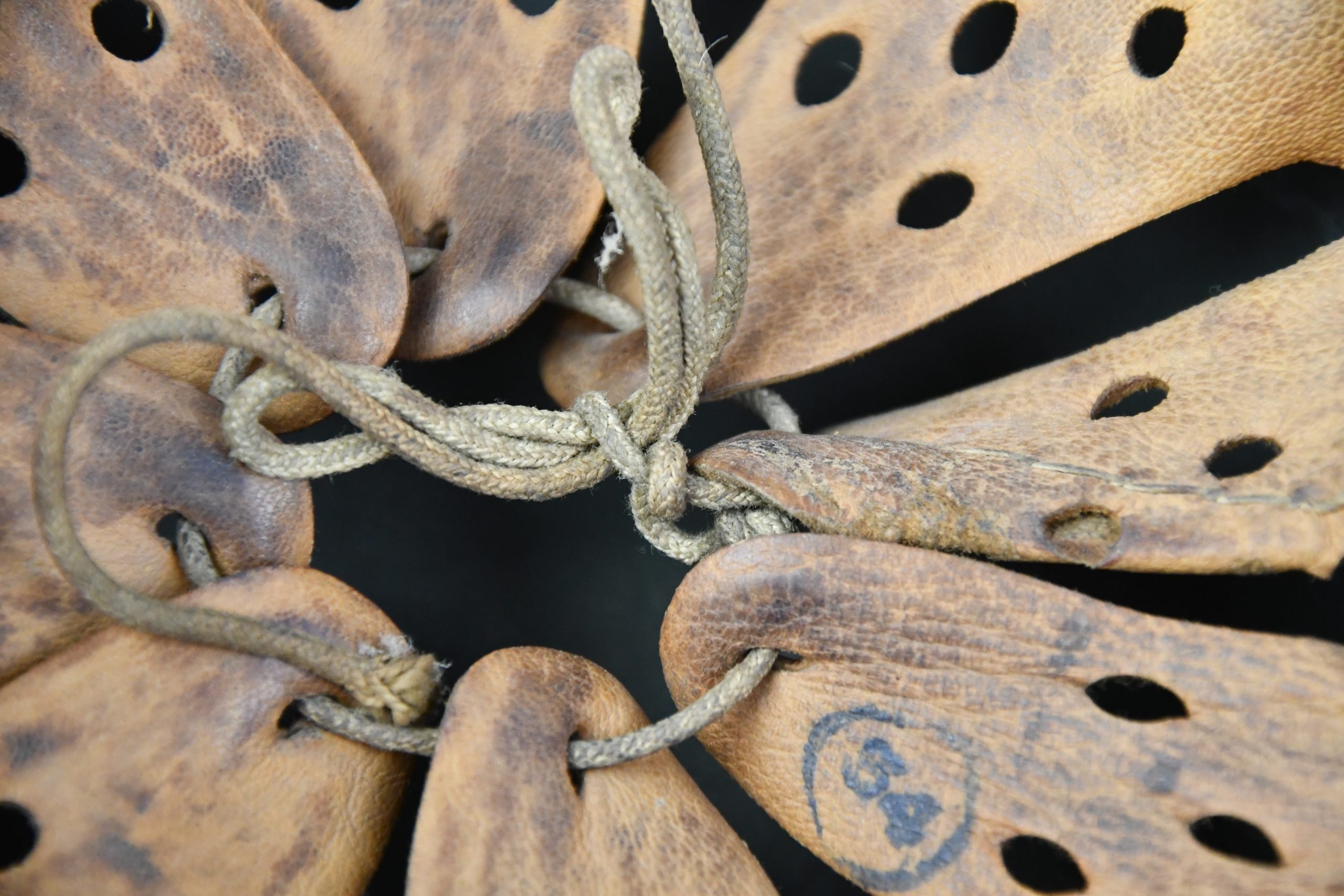 M42 army (Heer) single decal steel helmet ET62 — image 9