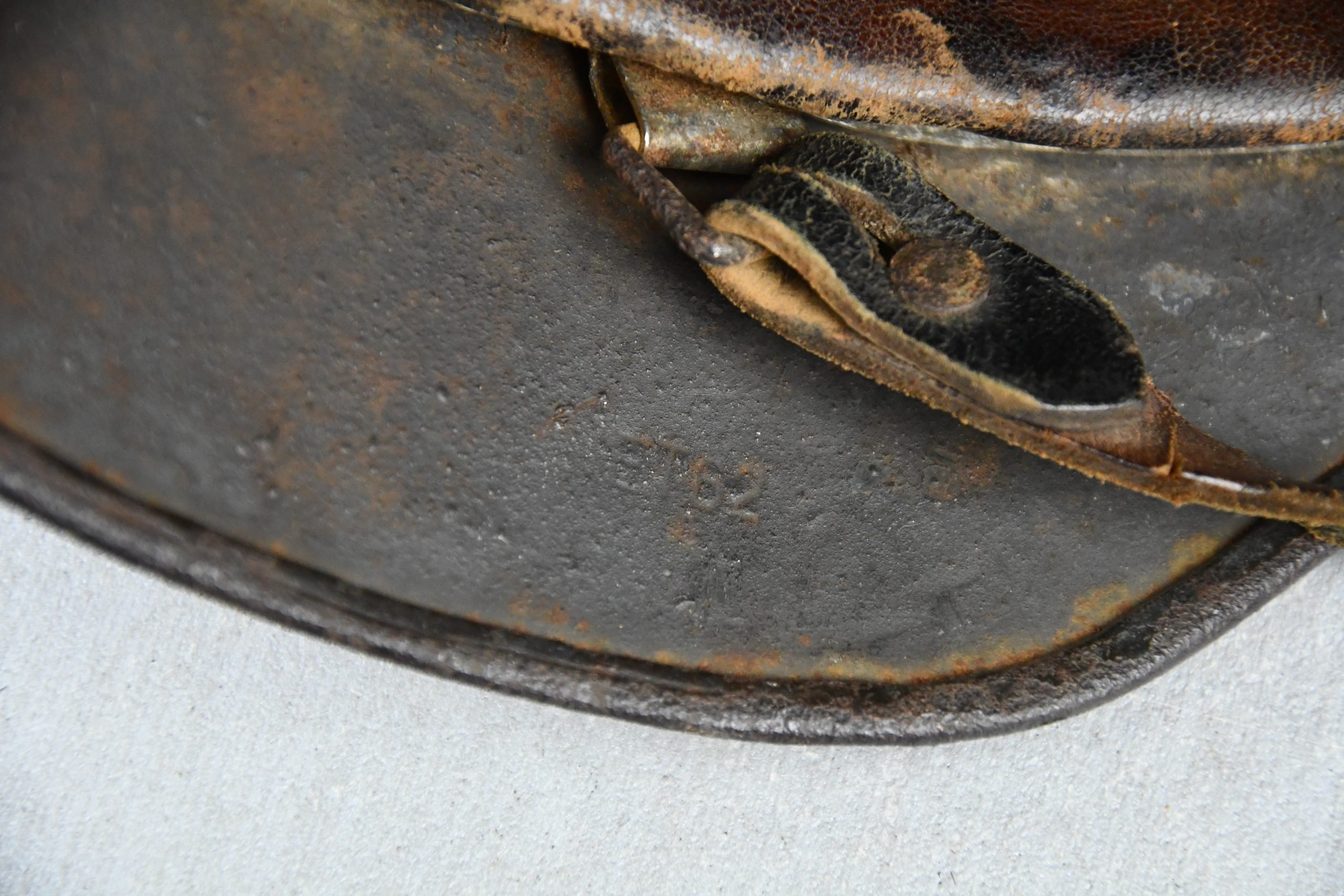 M35 Luftwaffe ex-double decal reissued steel helmet ET62 — image 15