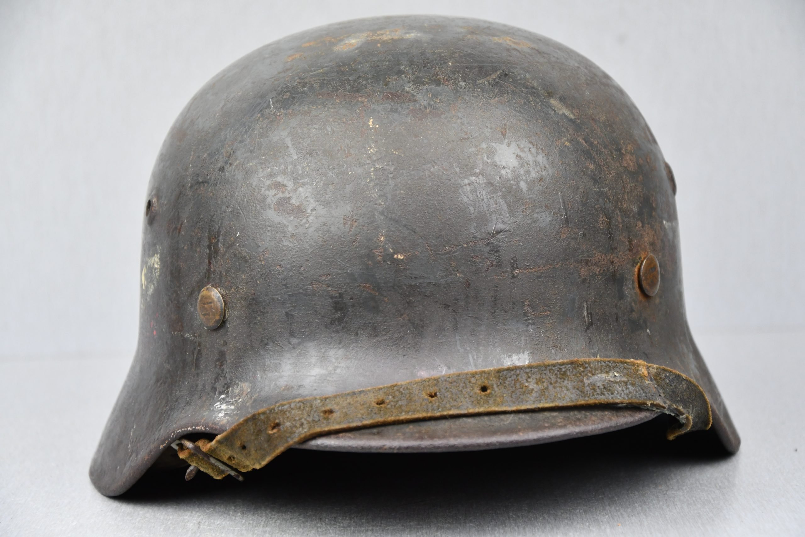 M35 Luftwaffe ex-double decal reissued steel helmet ET62 — image 4