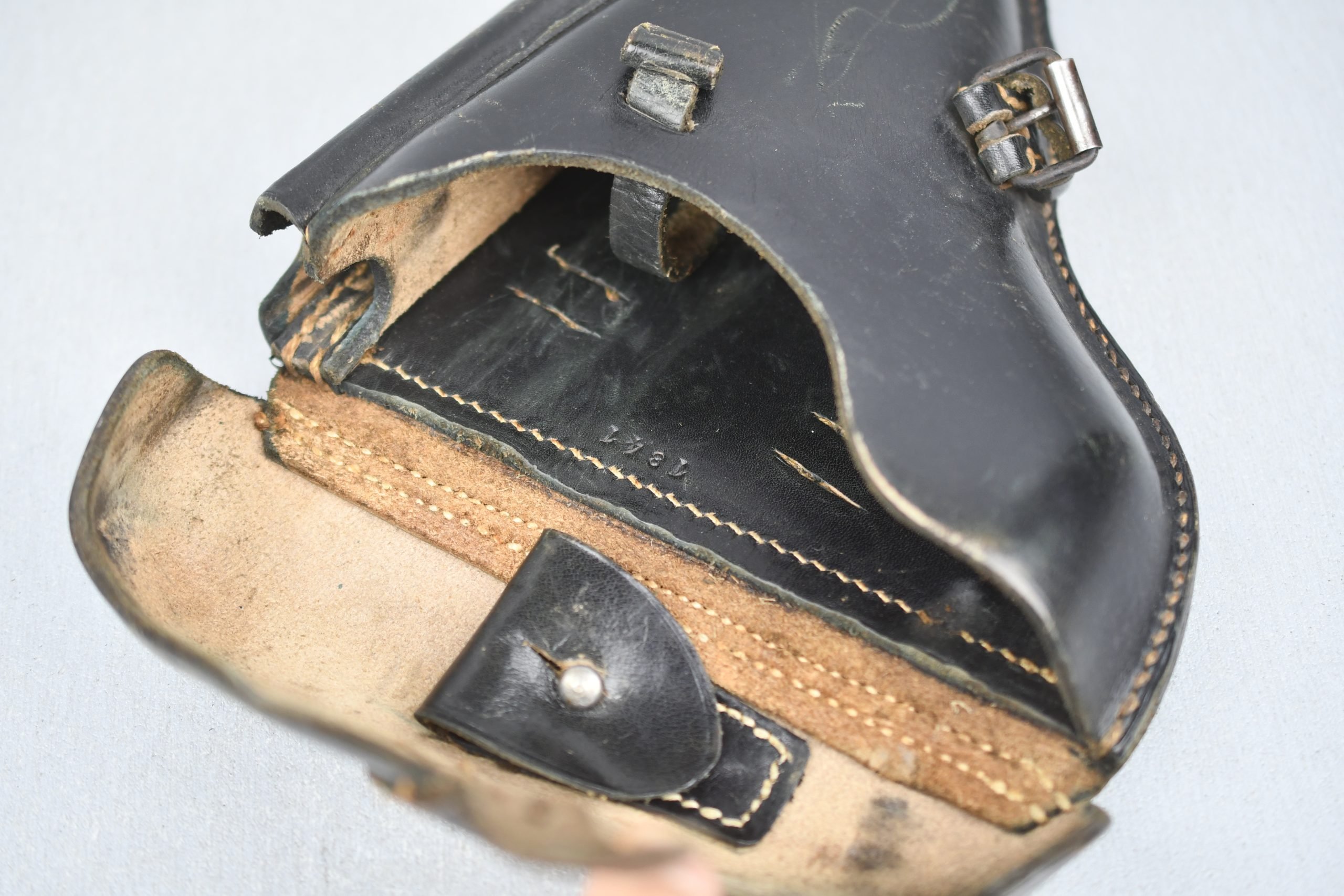 Wehrmacht P.08 Luger holster by 'jhg' 1942 — image 9