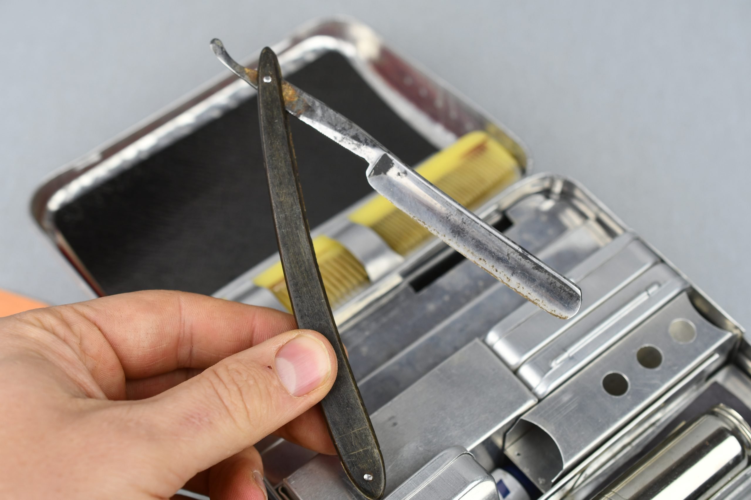 RARE Wehrmacht 'Mica' mess kit insert with personal items — image 11