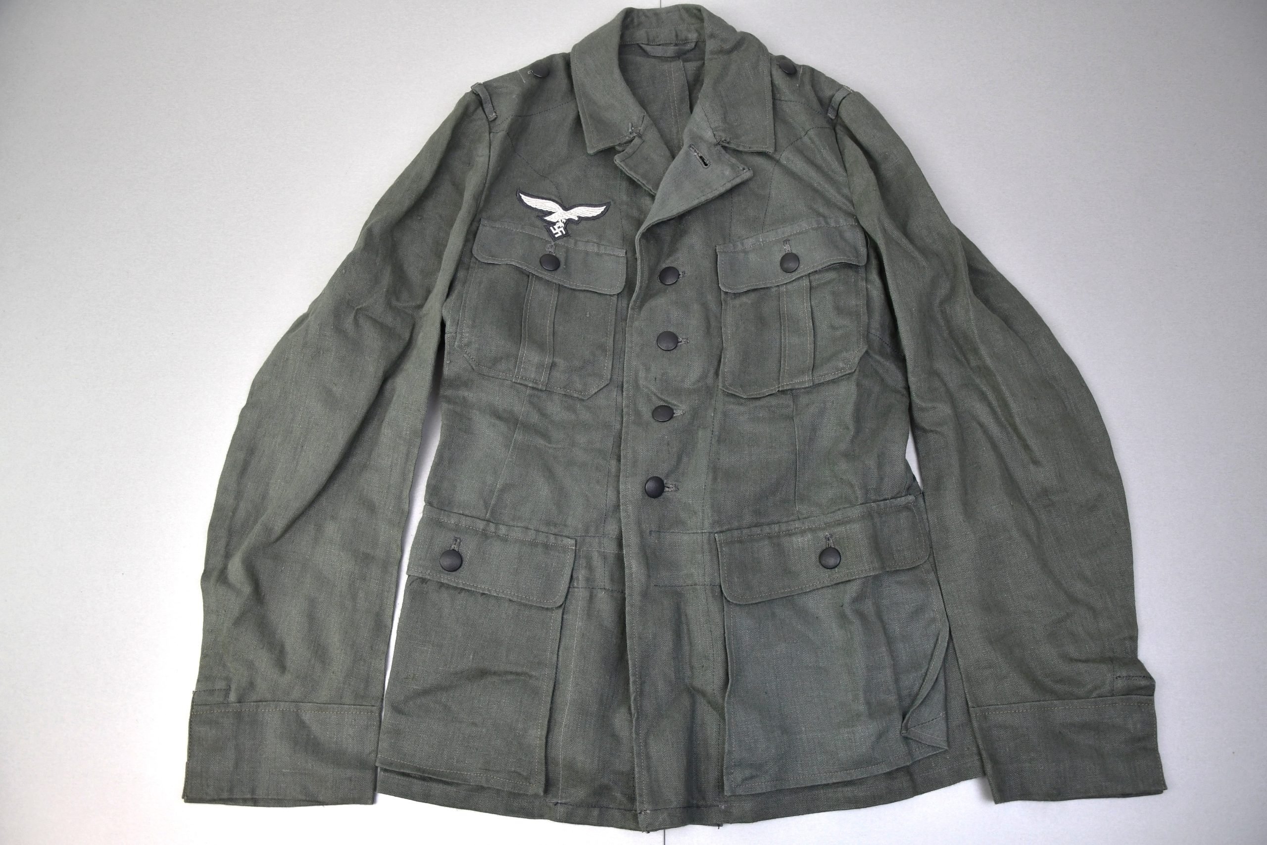 MINT M43 Luftwaffe field division Feldbluse in green hbt with RBNr. 1943