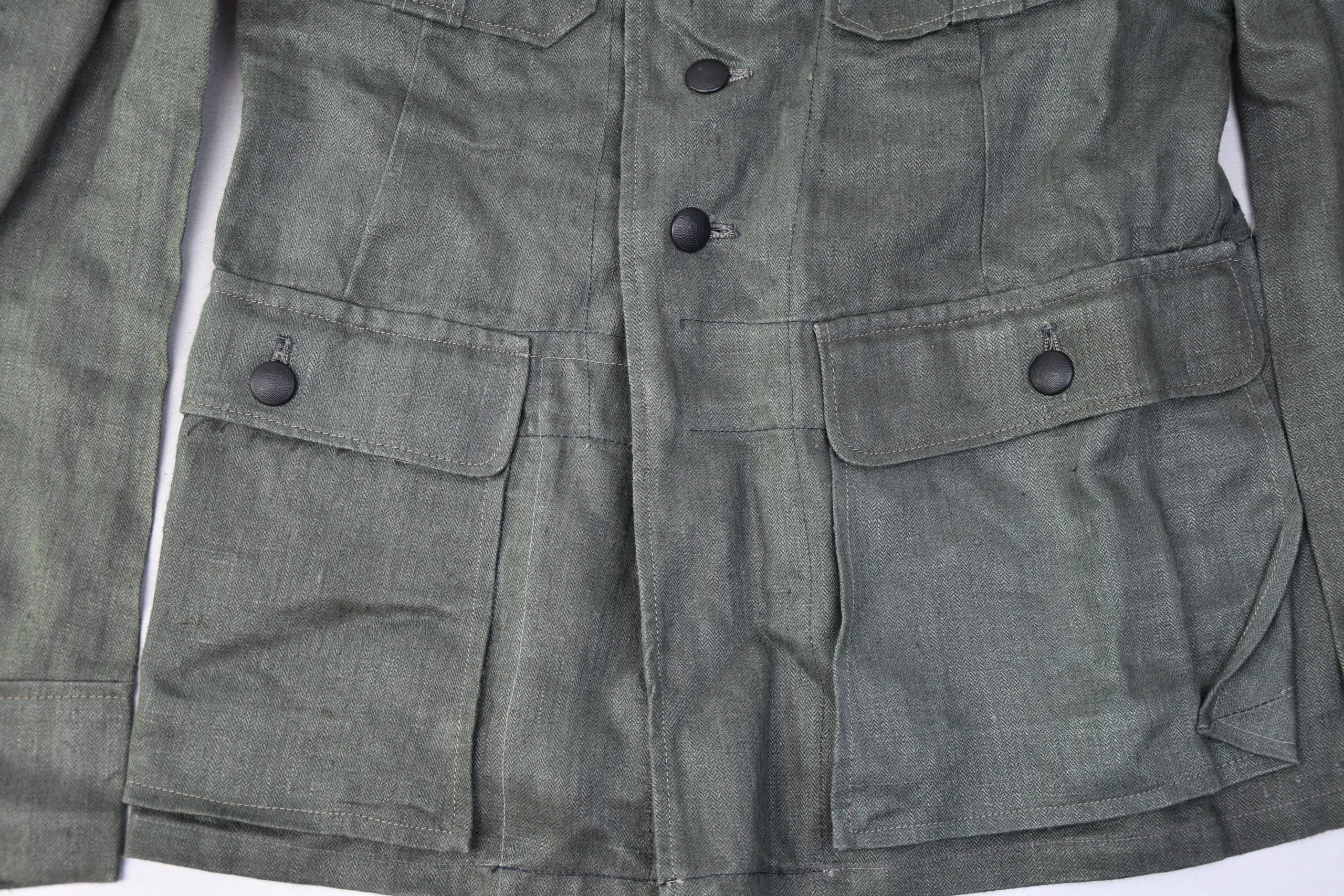 MINT M43 Luftwaffe field division Feldbluse in green hbt with RBNr. 1943 — image 3