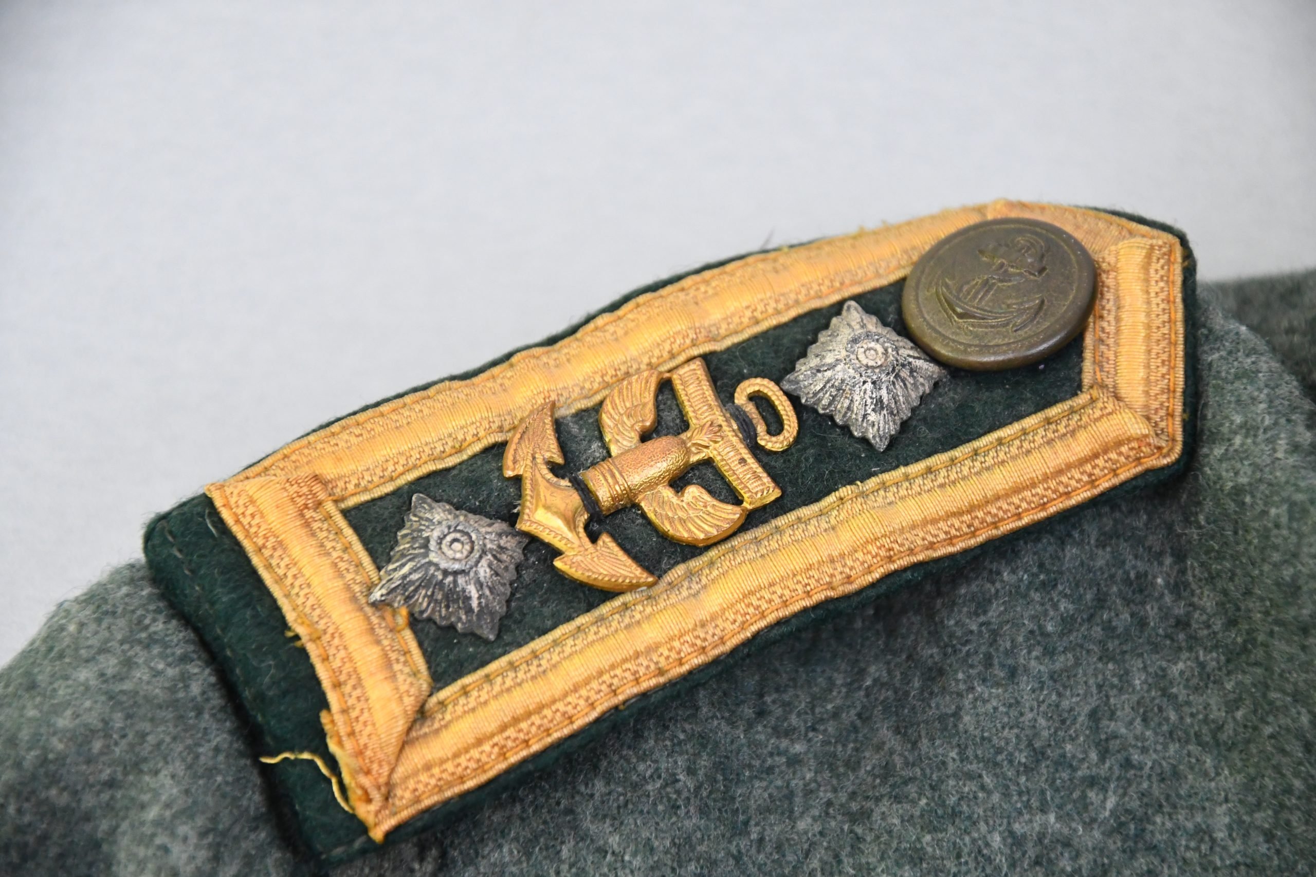 M40 Kriegsmarine coastal artillery 'Küstenartillerie' feldbluse for 'Oberfeldwebel' — image 9