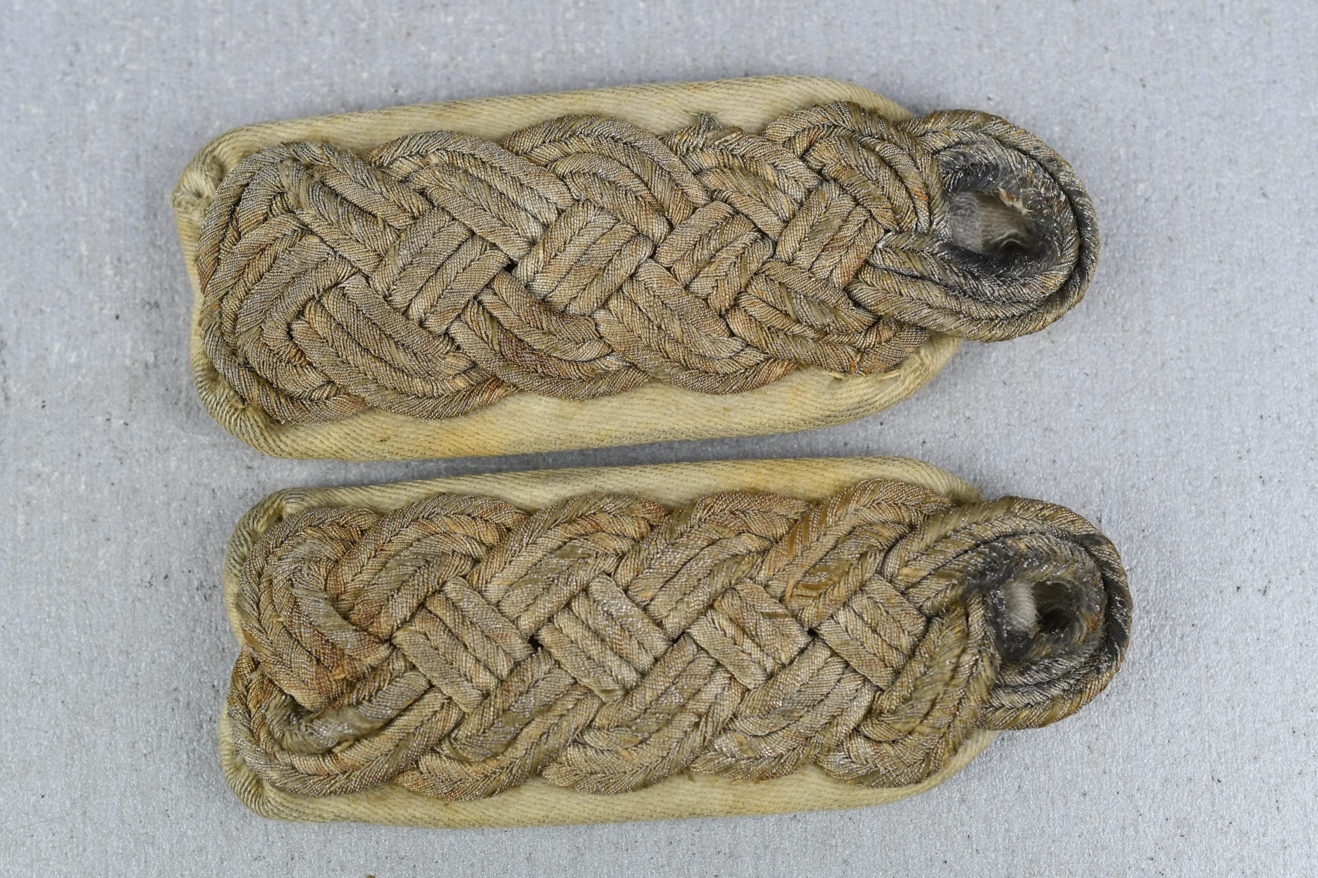 Army (Heer) infantry officer slip-on shoulder boards for Major — image 2