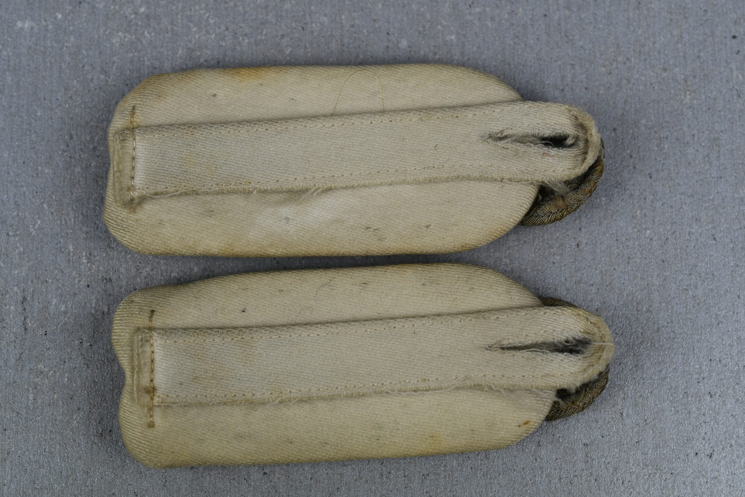 Army (Heer) infantry officer slip-on shoulder boards for Major — image 3