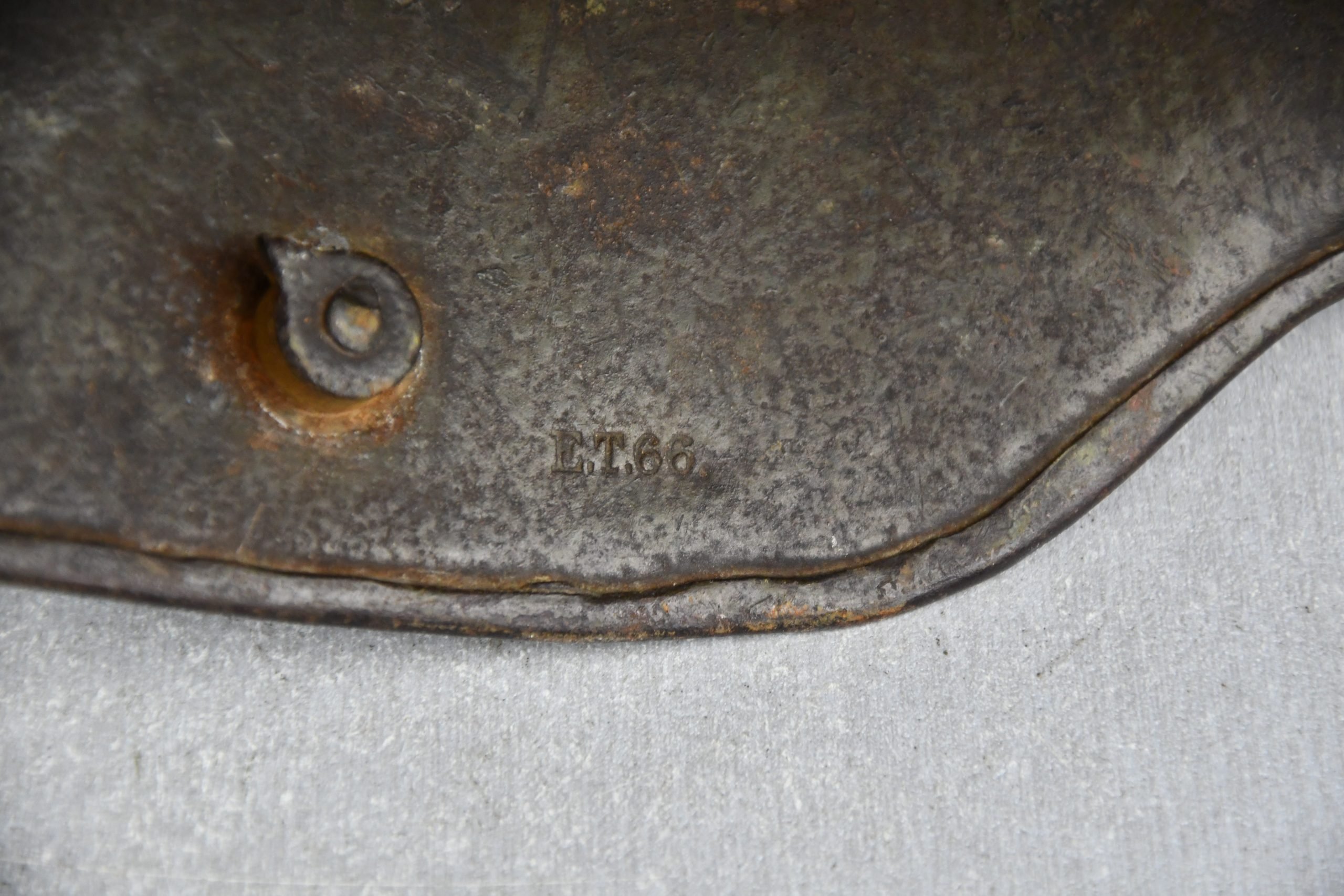 WW1 M16 German camouflage steel helmet E.T.66 — image 17