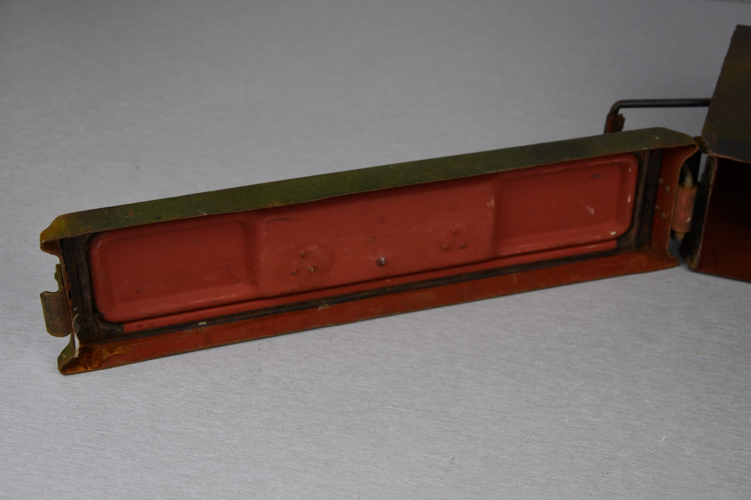 Wehrmacht MG34/42 machine gun ammuntion box 'Patronenkasten 41'by 'bsi' 1943 — image 14