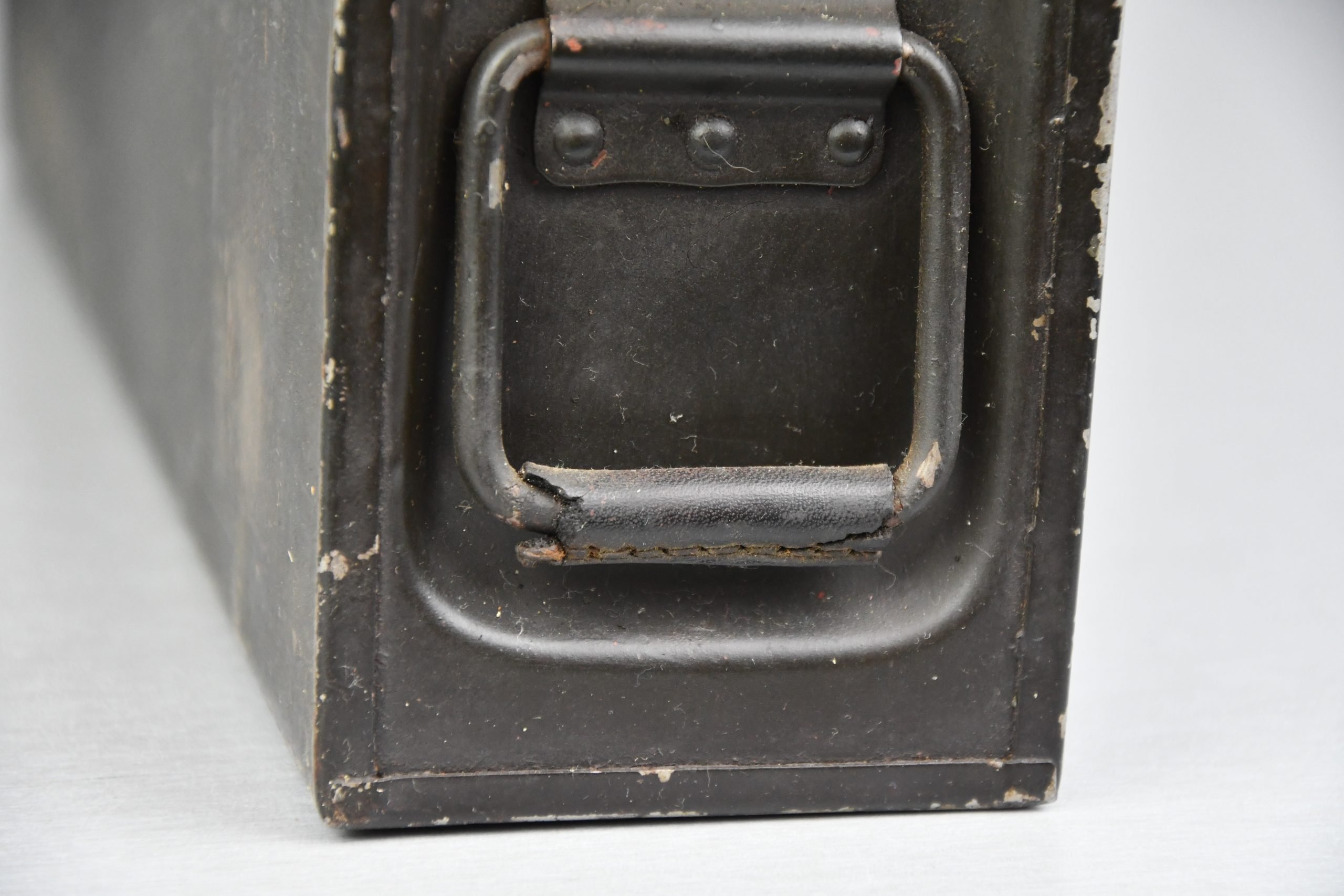 Wehrmacht MG34 machine gun ammuntion box 'Patronenkasten 34' 1941 — image 3
