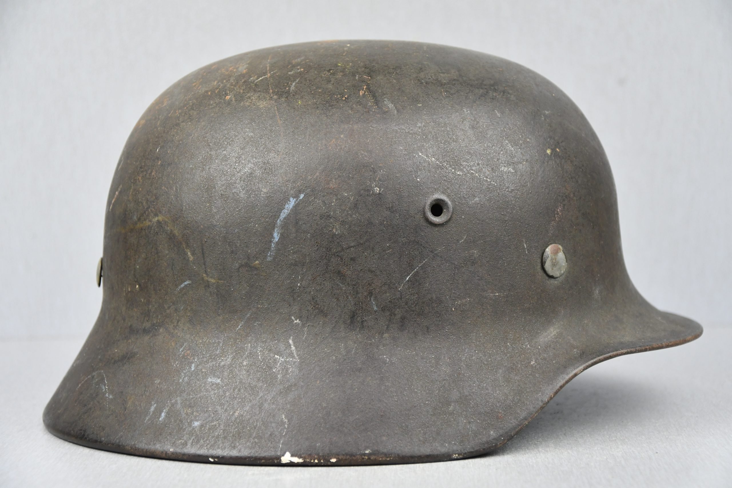 M40 army (Heer) single decal steel helmet EF64 named to Leutnant Potschke — image 5