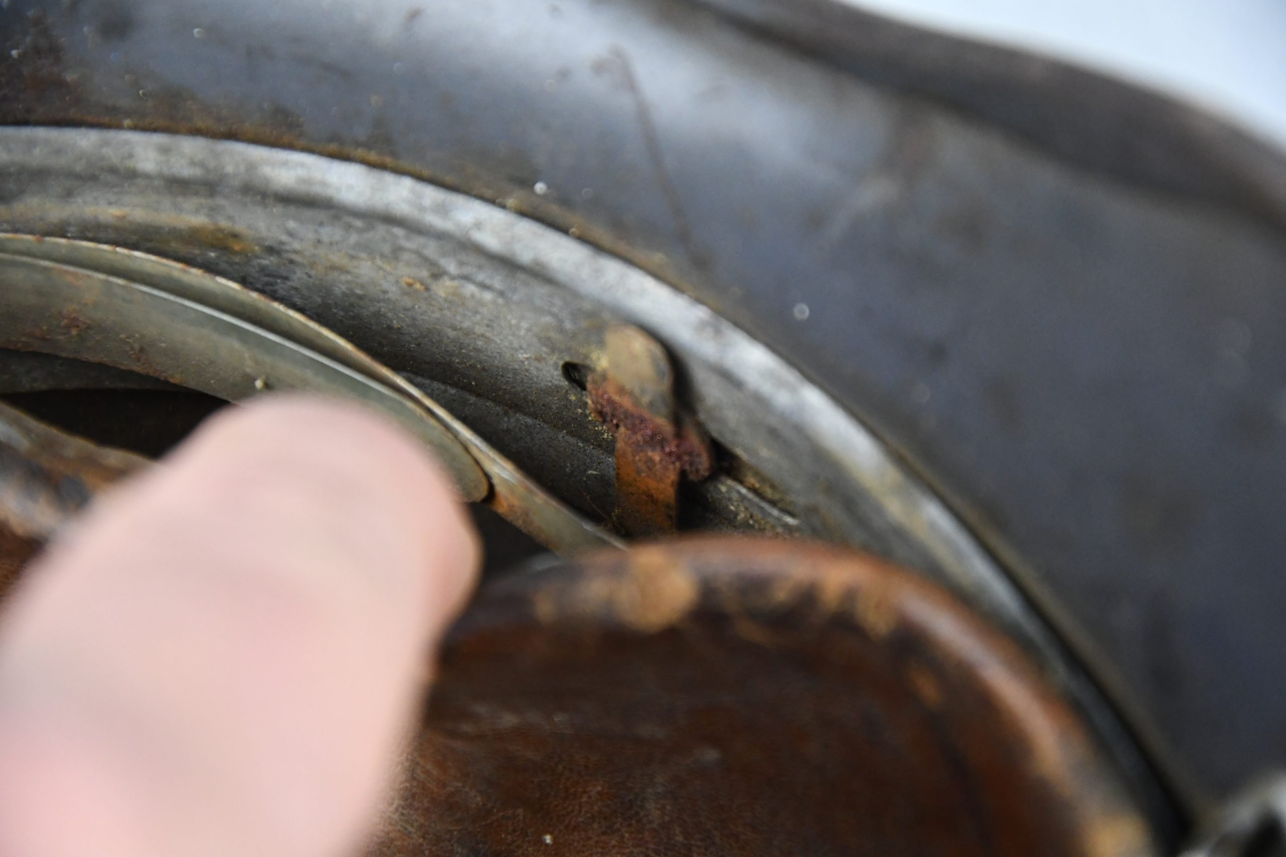 M40 Luftwaffe single decal steel helmet Q64 — image 16